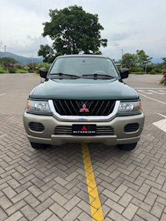 2001 Mitsubishi Montero Sport