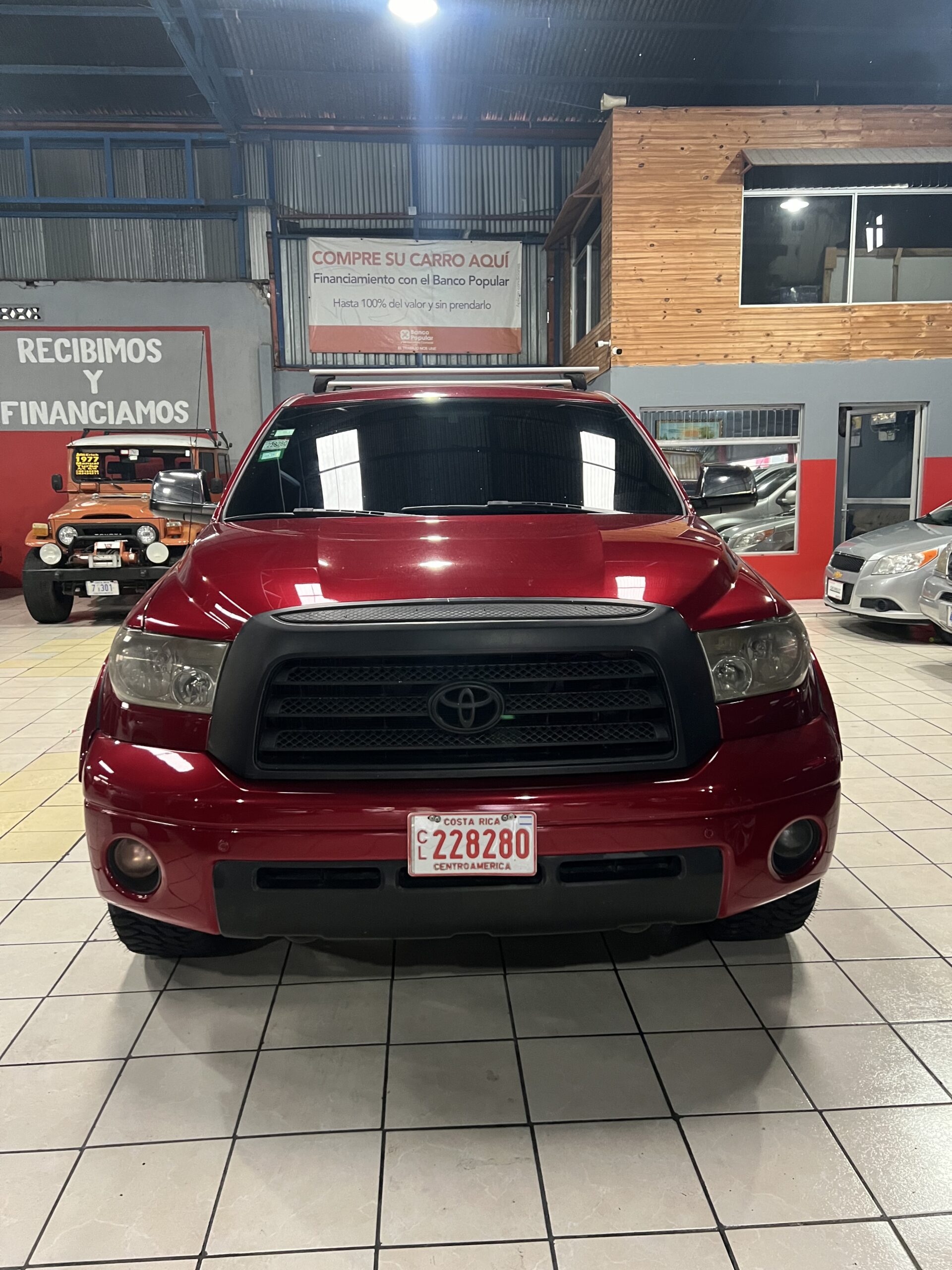 TOYOTA TUNDRA