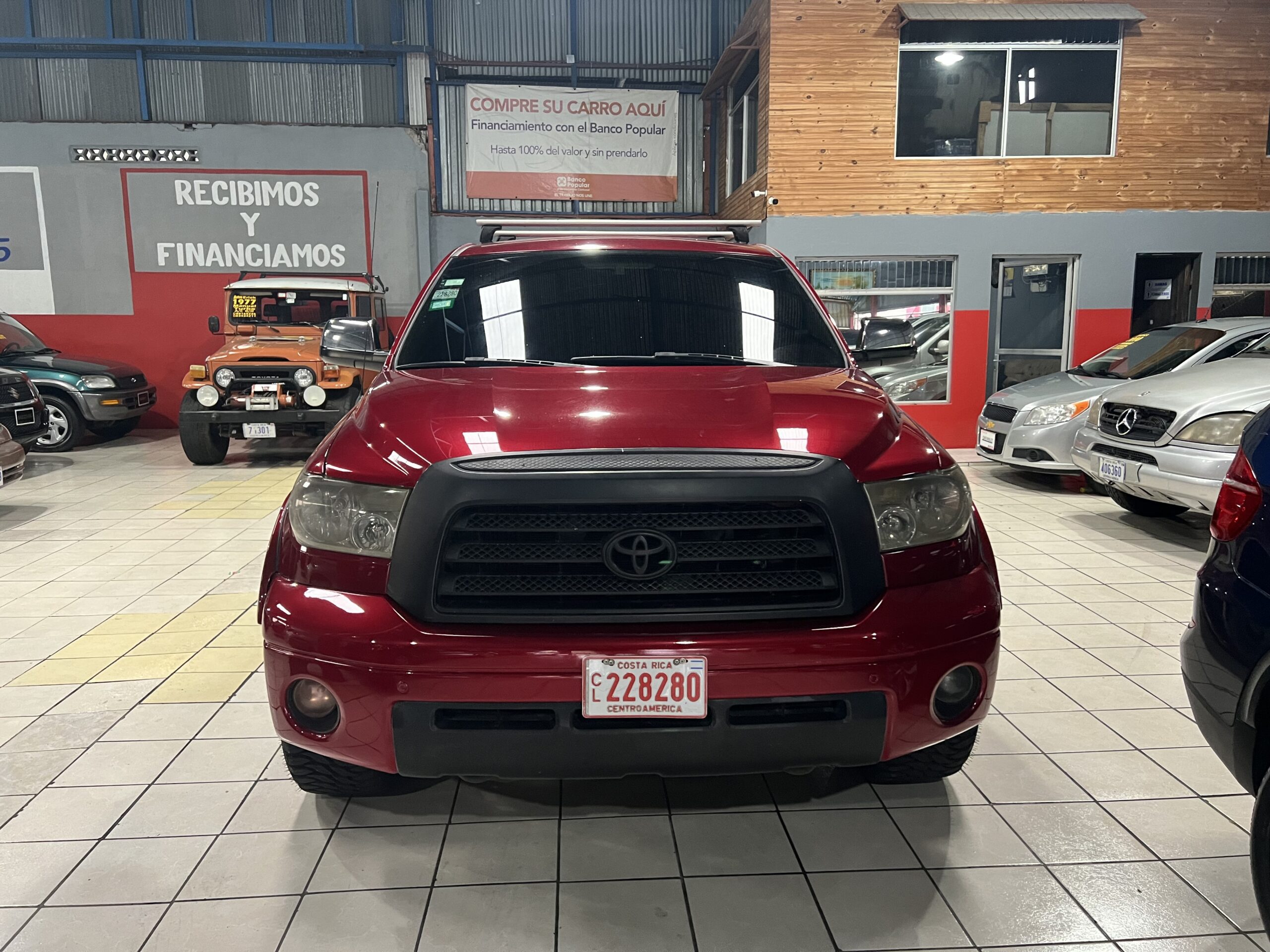 TOYOTA TUNDRA