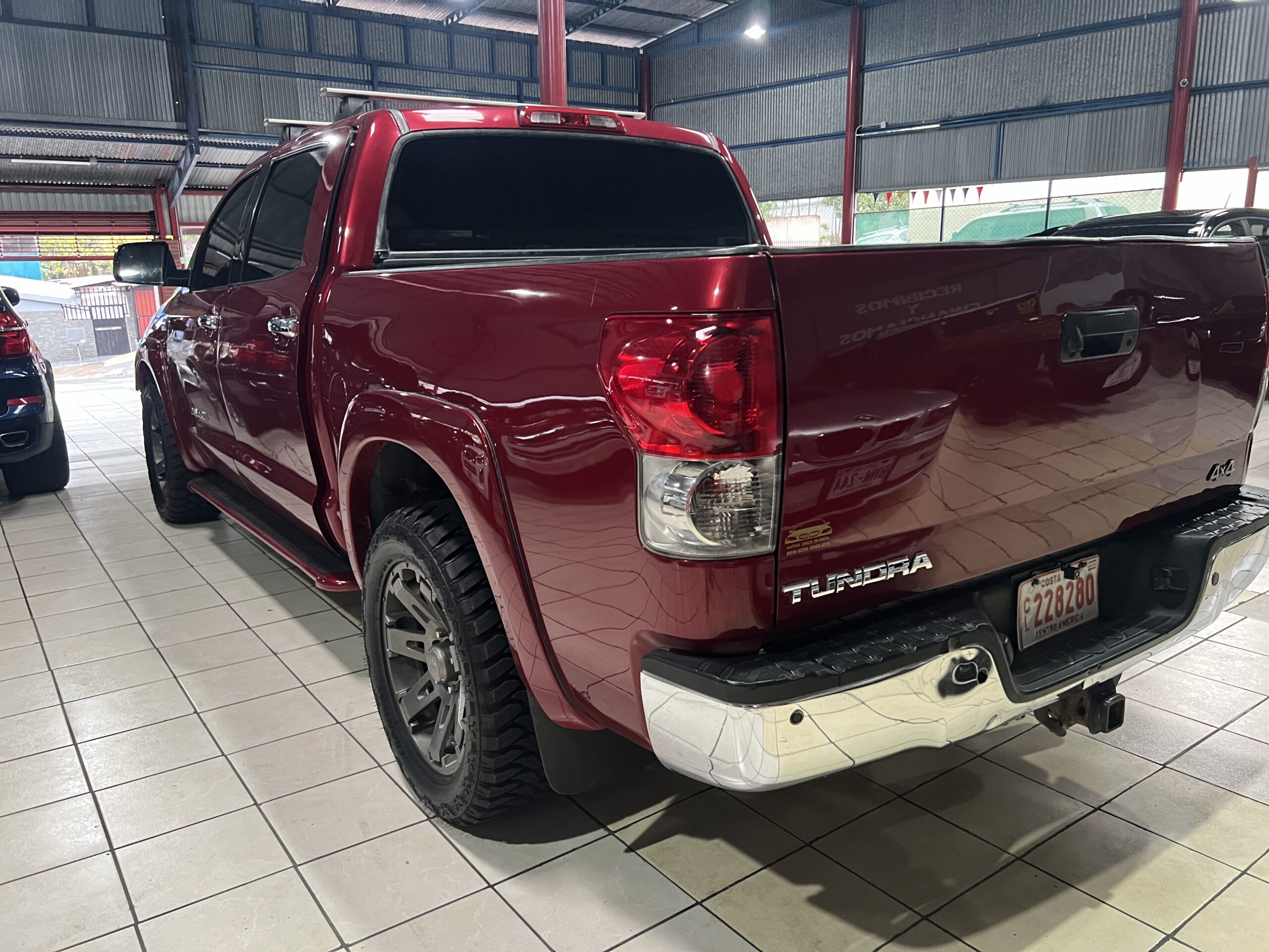 TOYOTA TUNDRA