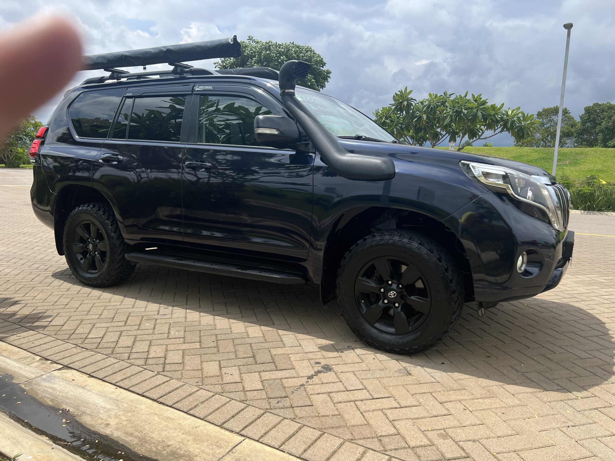TOYOTA PRADO