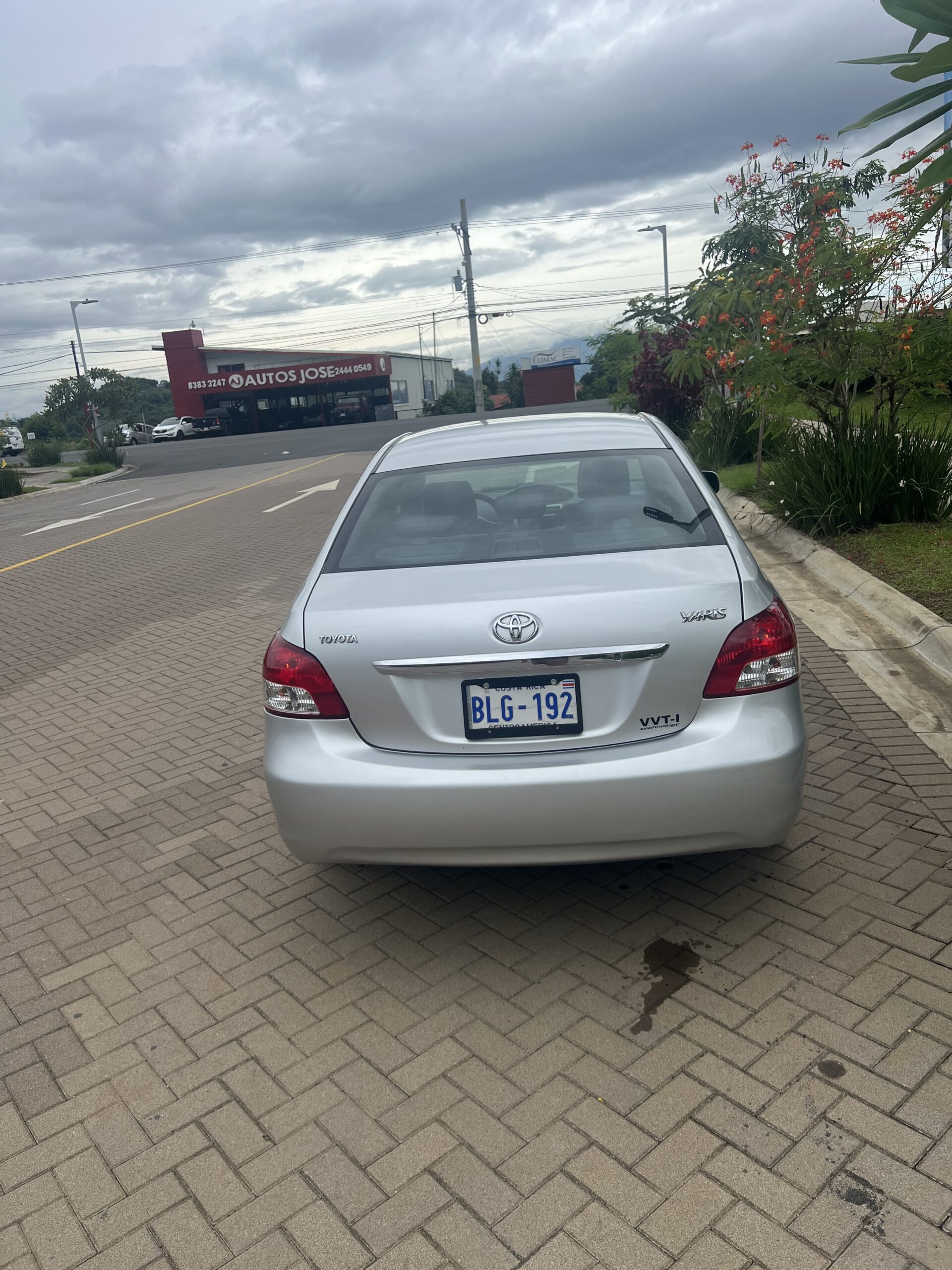 TOYOTA YARIS