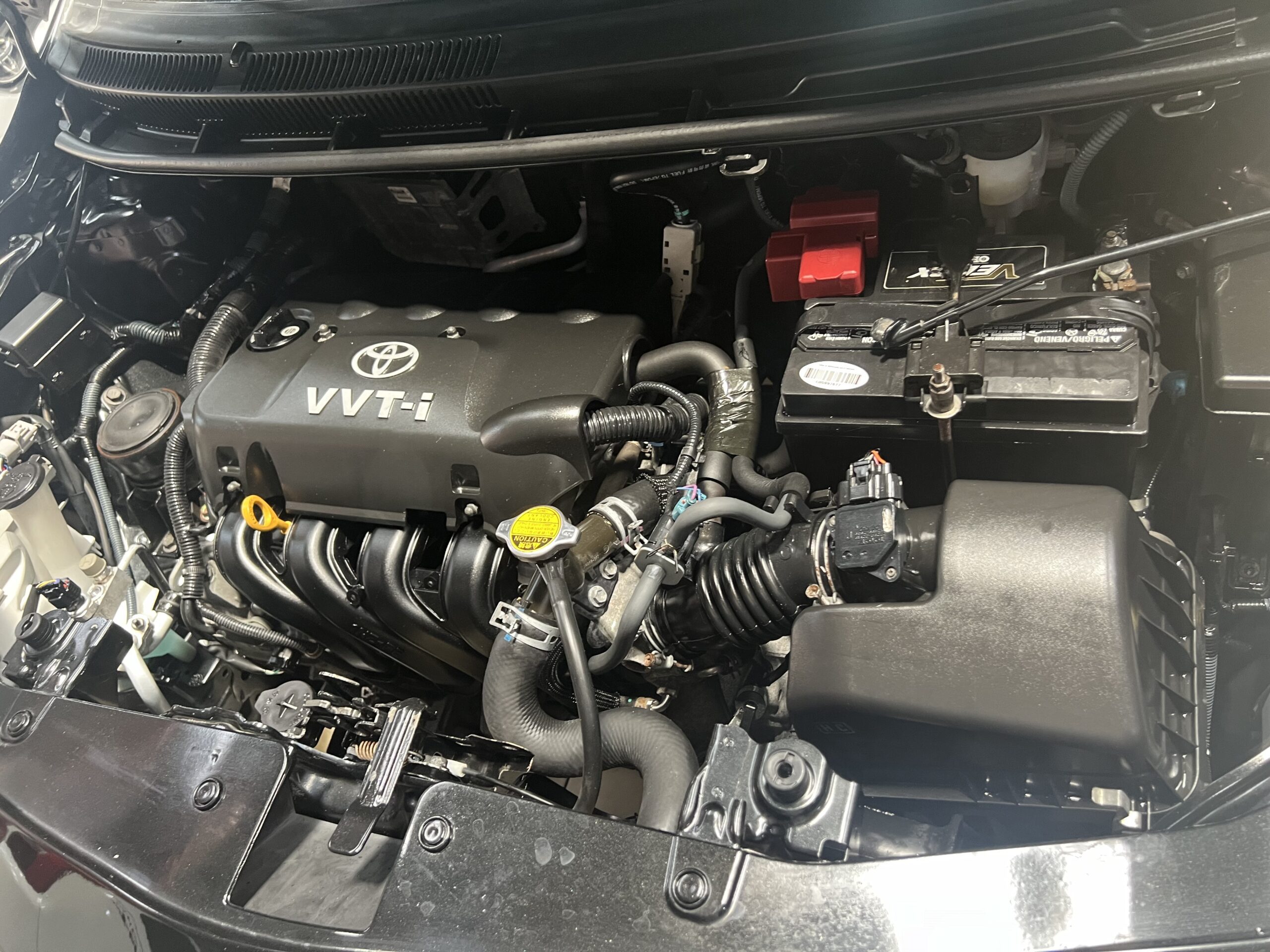 TOYOTA YARIS 2010