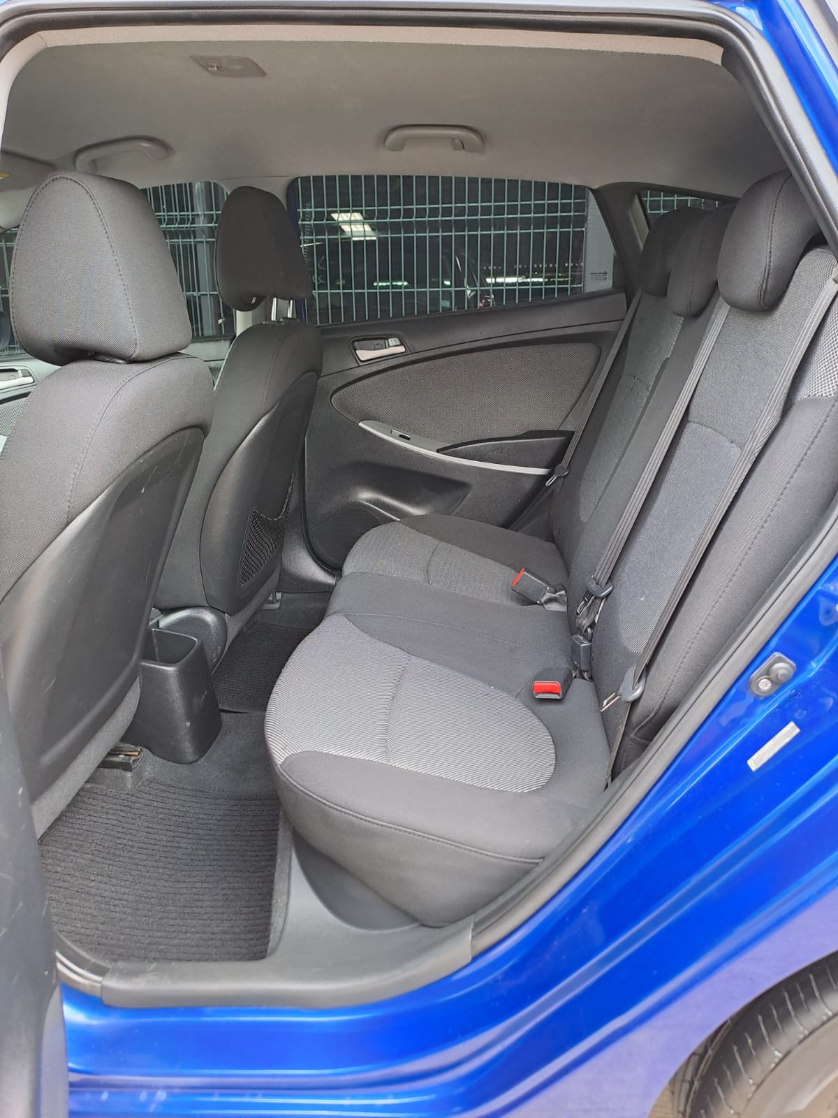 HYUNDAI ACCENT HATCHBACK 2012