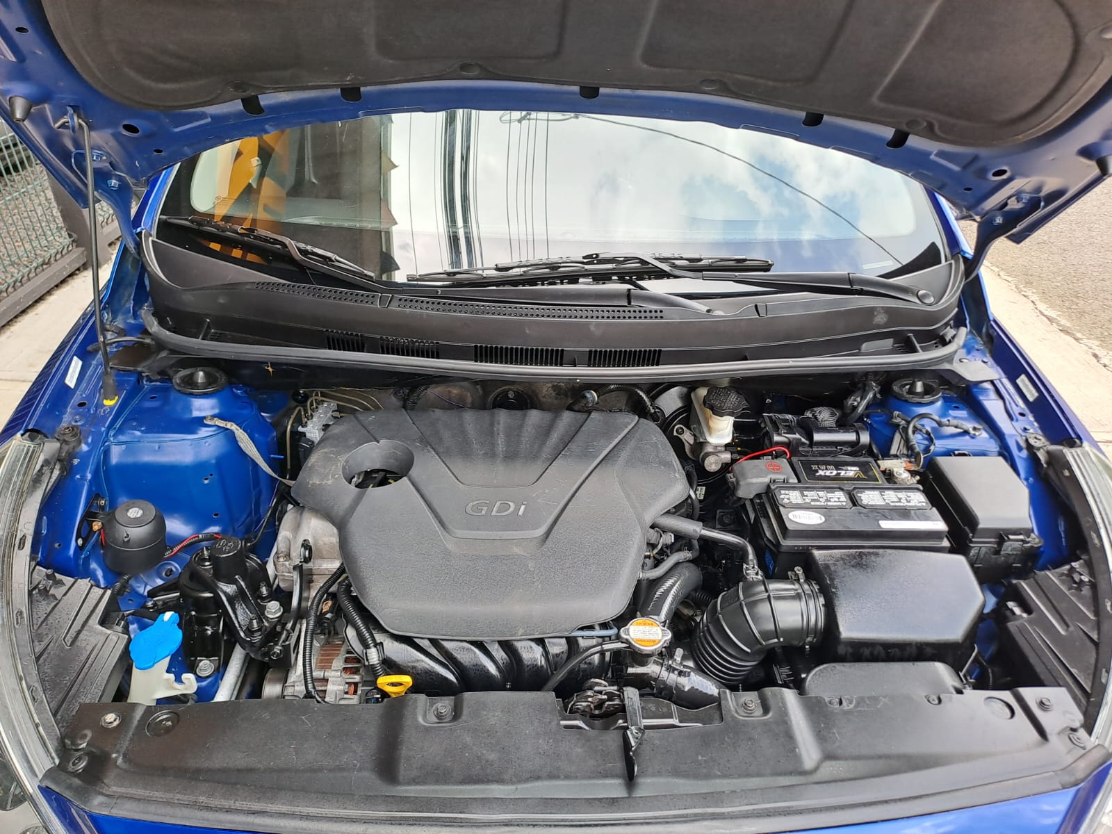HYUNDAI ACCENT HATCHBACK 2012