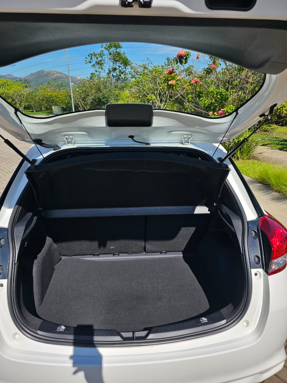 YARIS HATCHBACK 2023