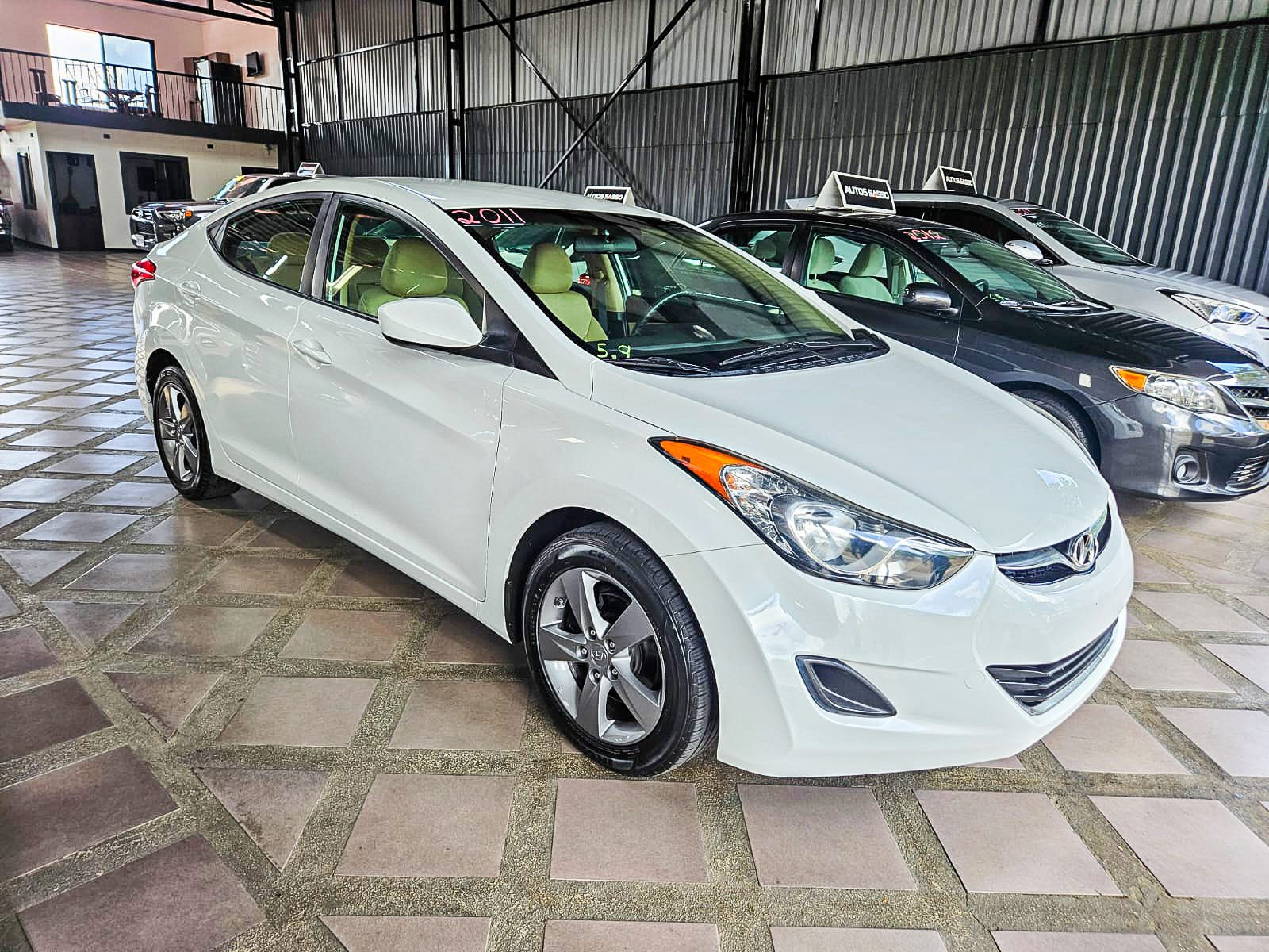 HYUNDAI ELANTRA 2011