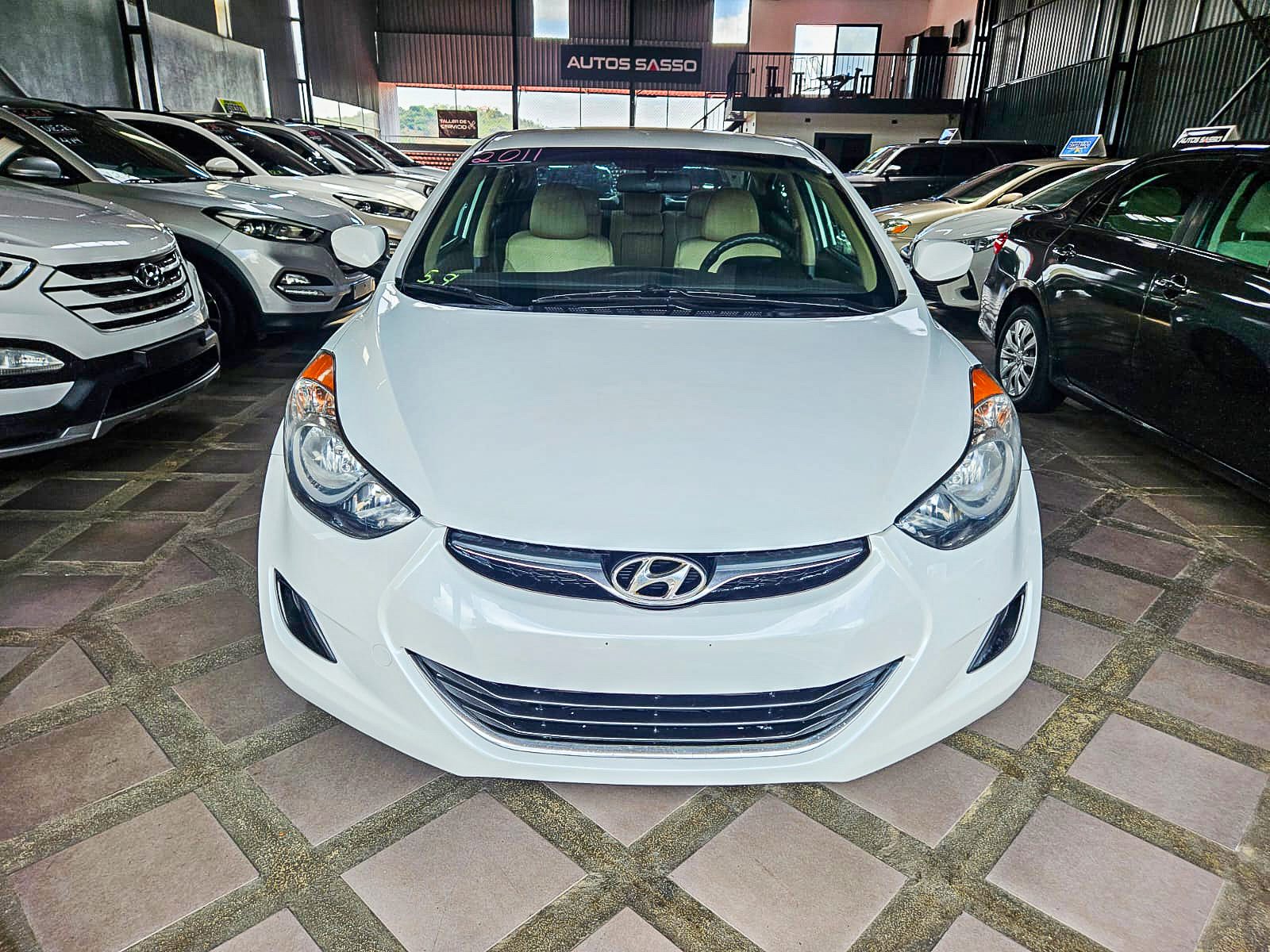 HYUNDAI ELANTRA 2011