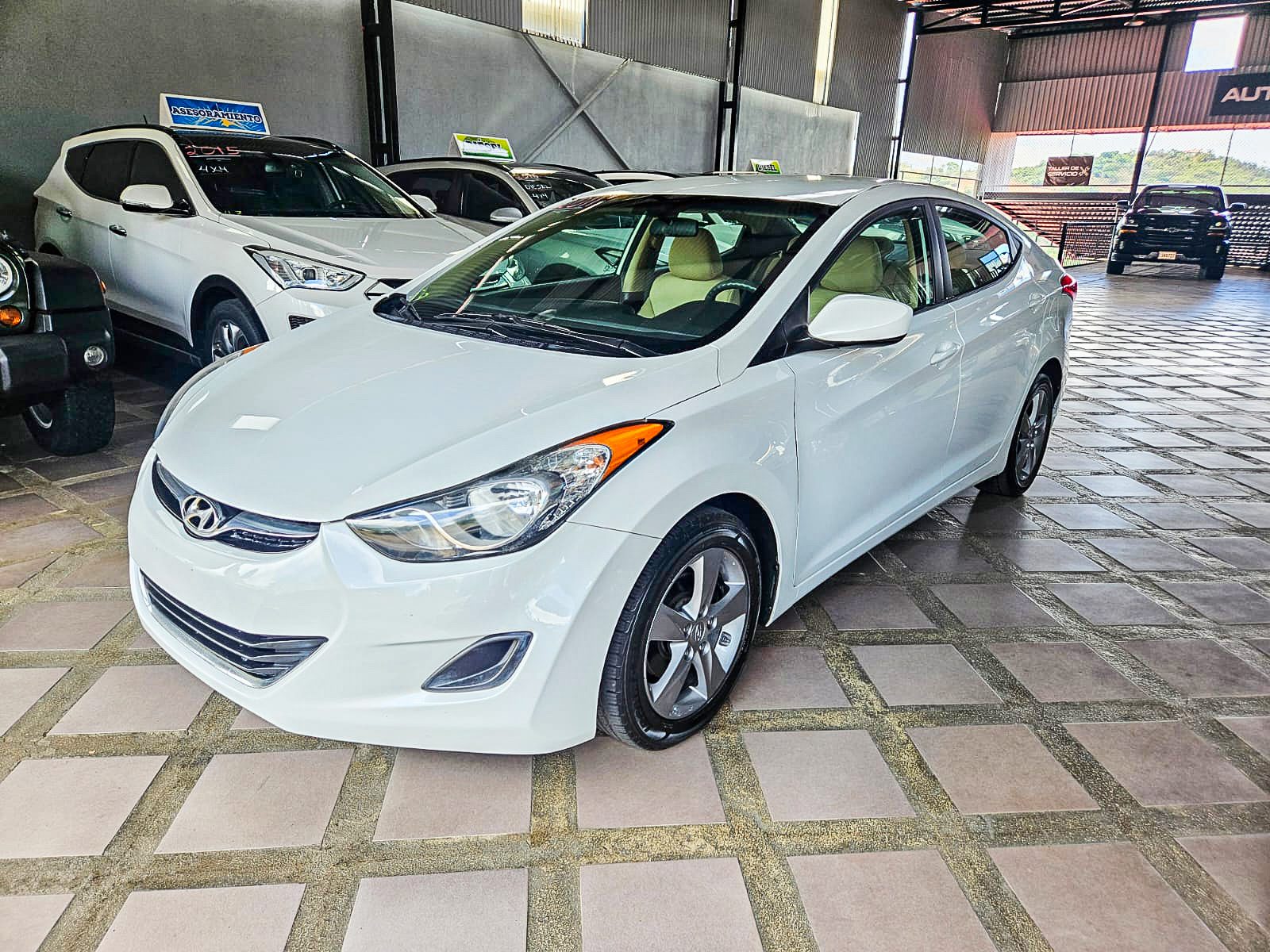 HYUNDAI ELANTRA 2011
