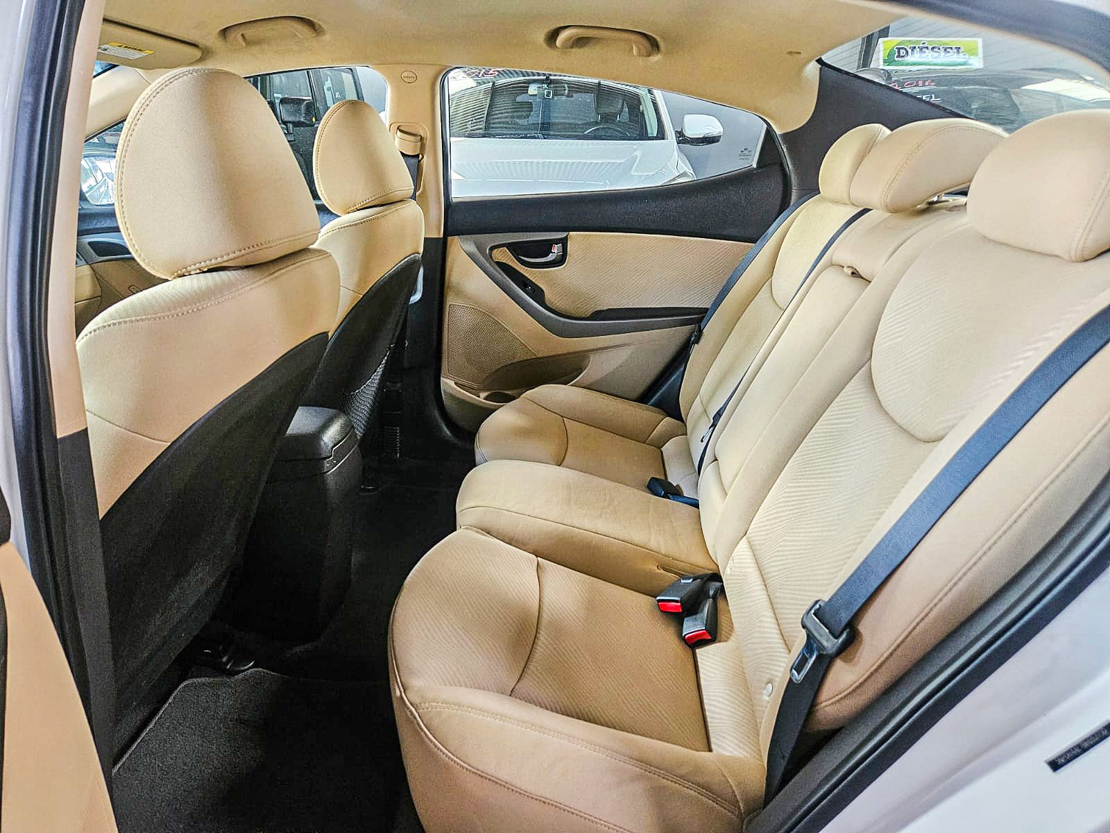 HYUNDAI ELANTRA 2011