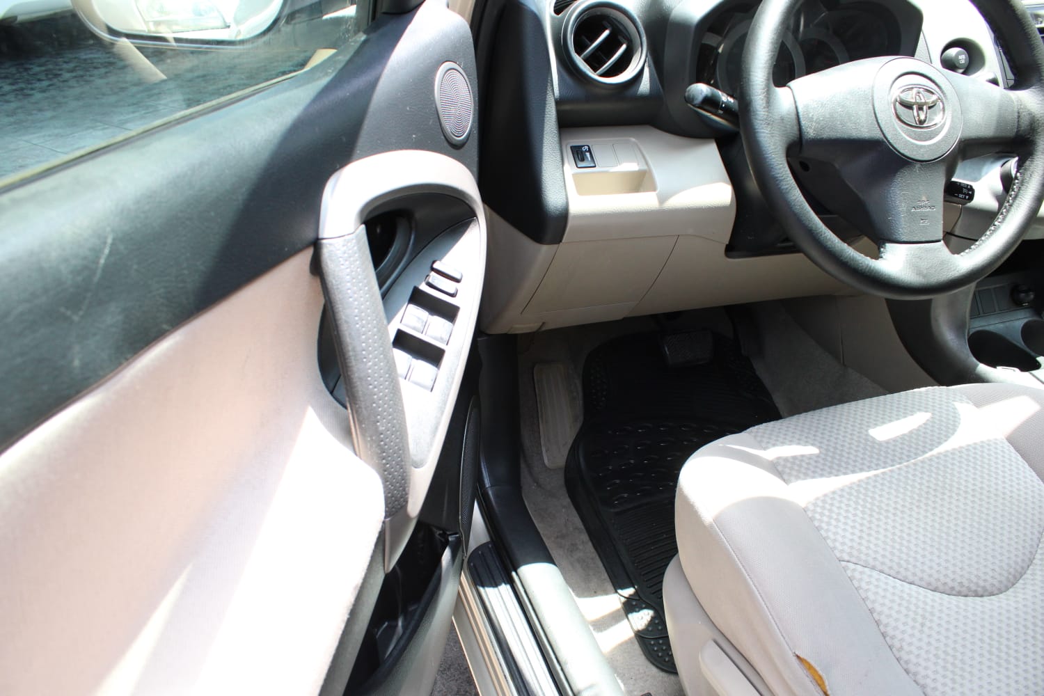TOYOTA RAV4 2006