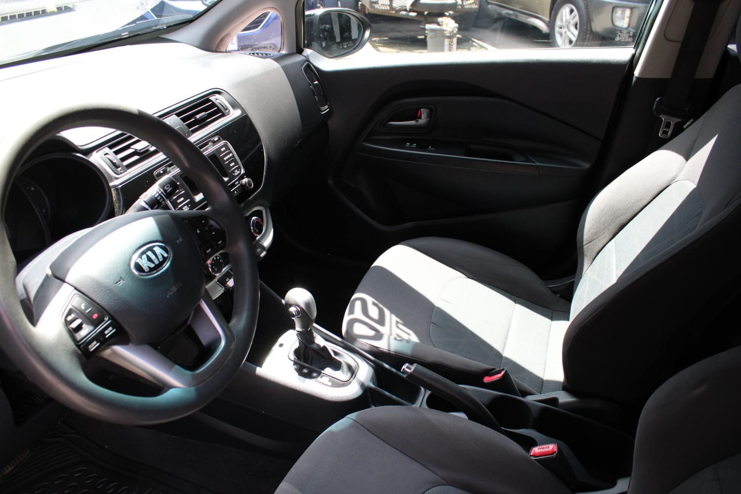 KIA RIO 2017