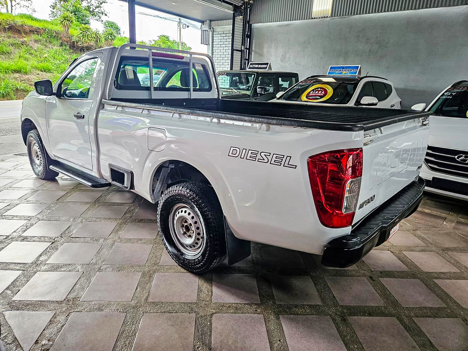 NISSAN FRONTIER NP300 2017
