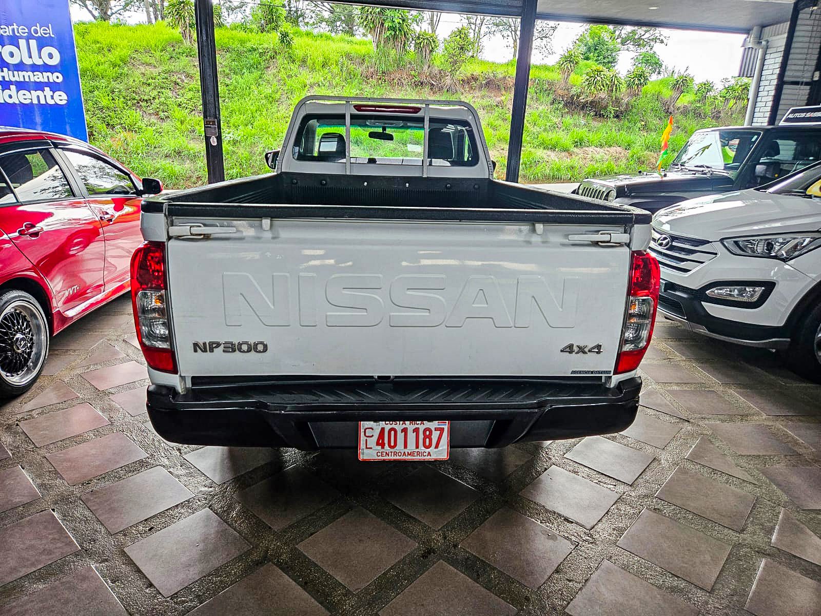 NISSAN FRONTIER NP300 2017