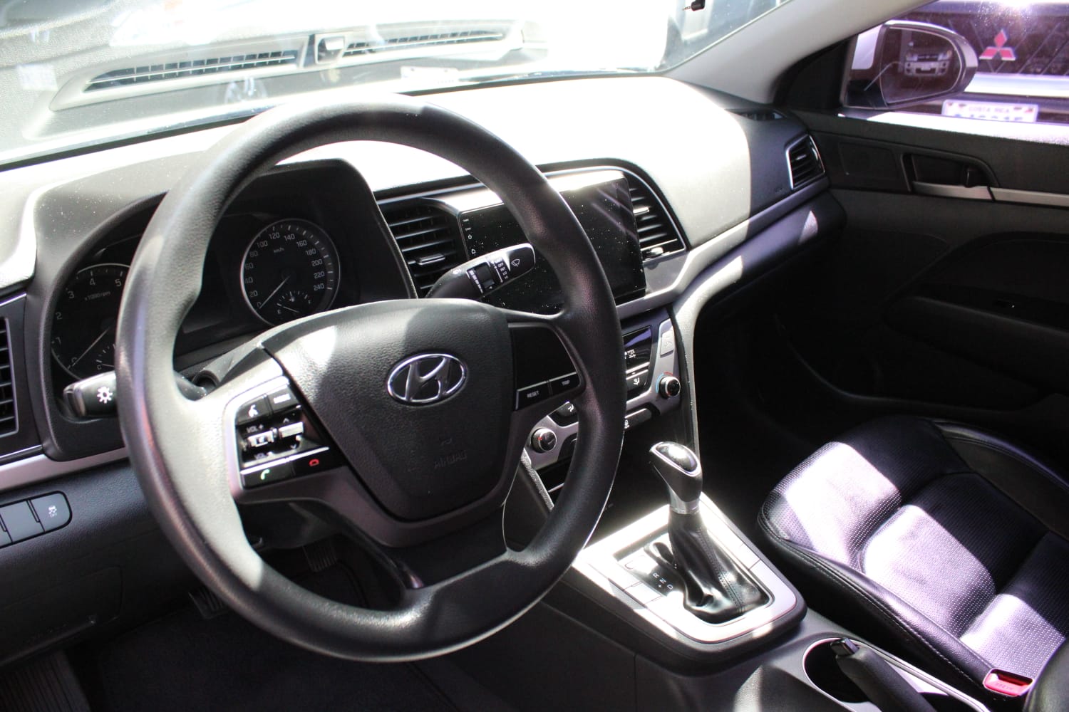 HYUNDAI ELANTRA 2018