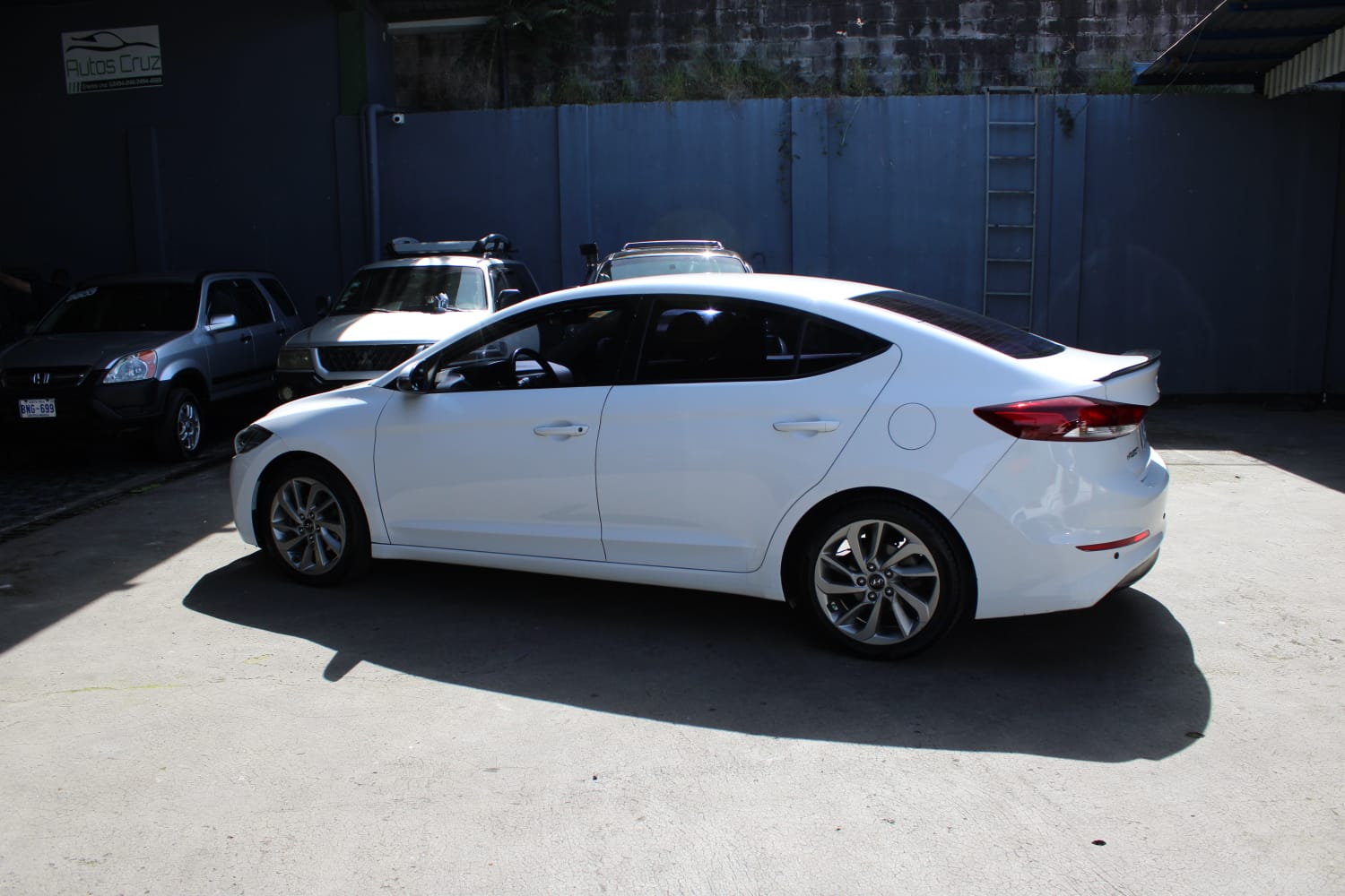 HYUNDAI ELANTRA 2018