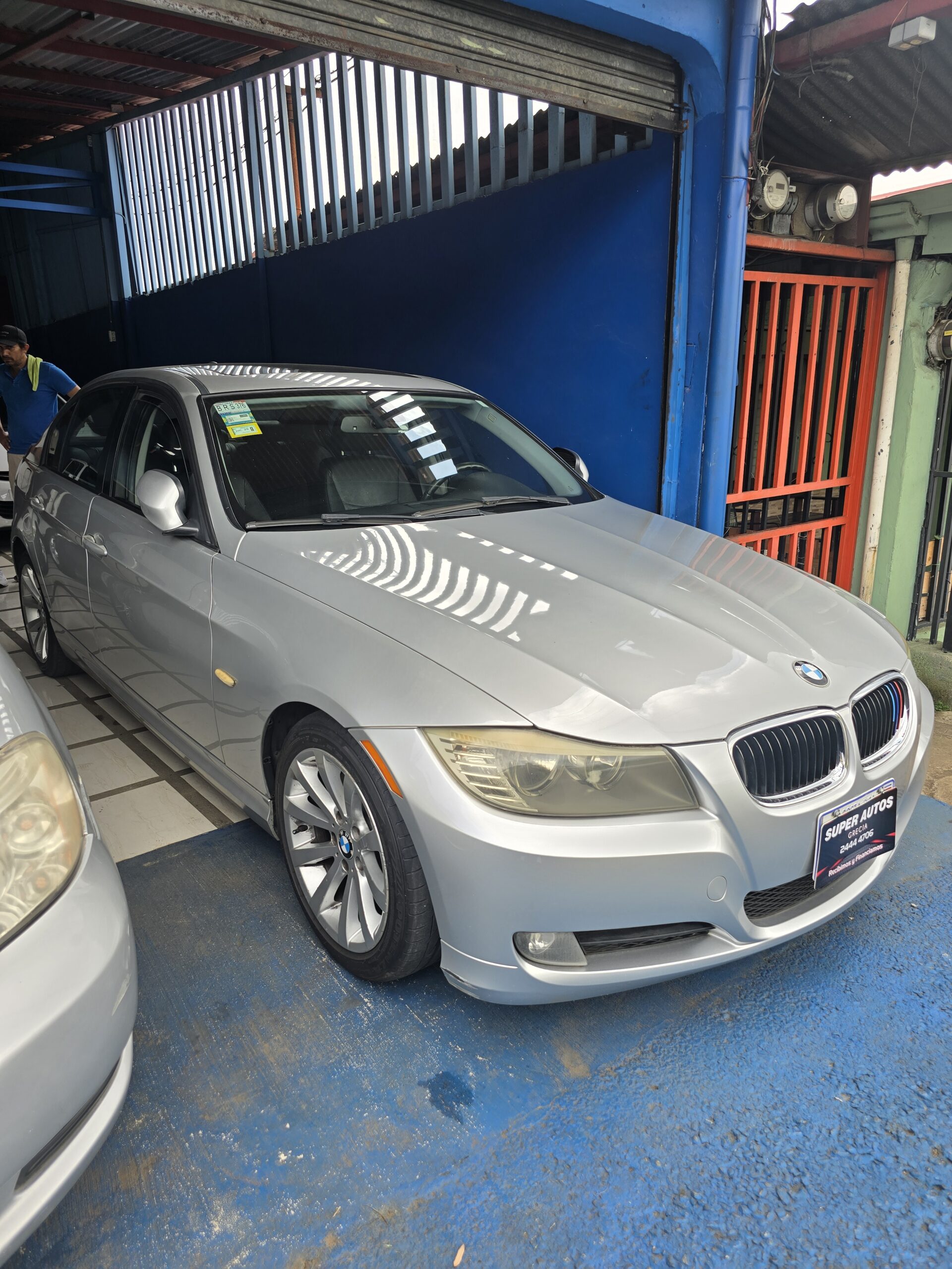 BMW 328I
