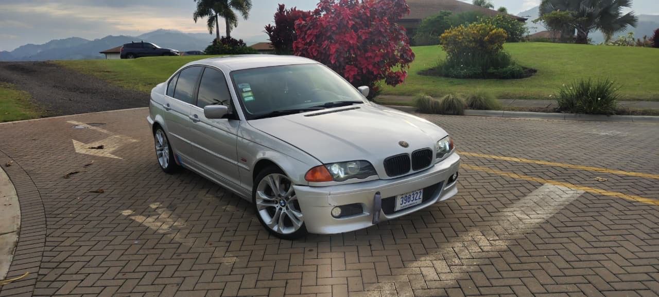 BMW 325I