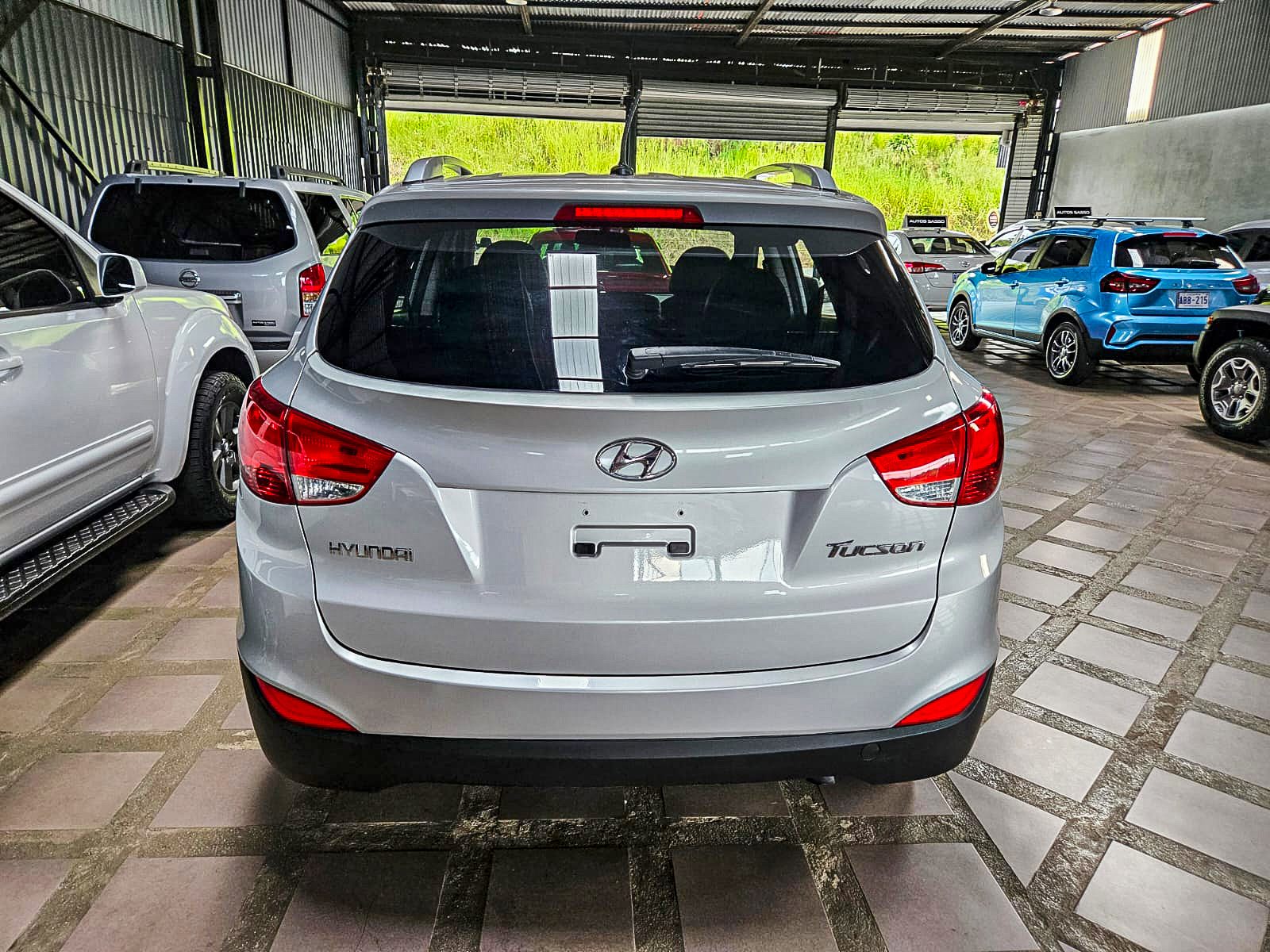 HYUNDAI TUCSON