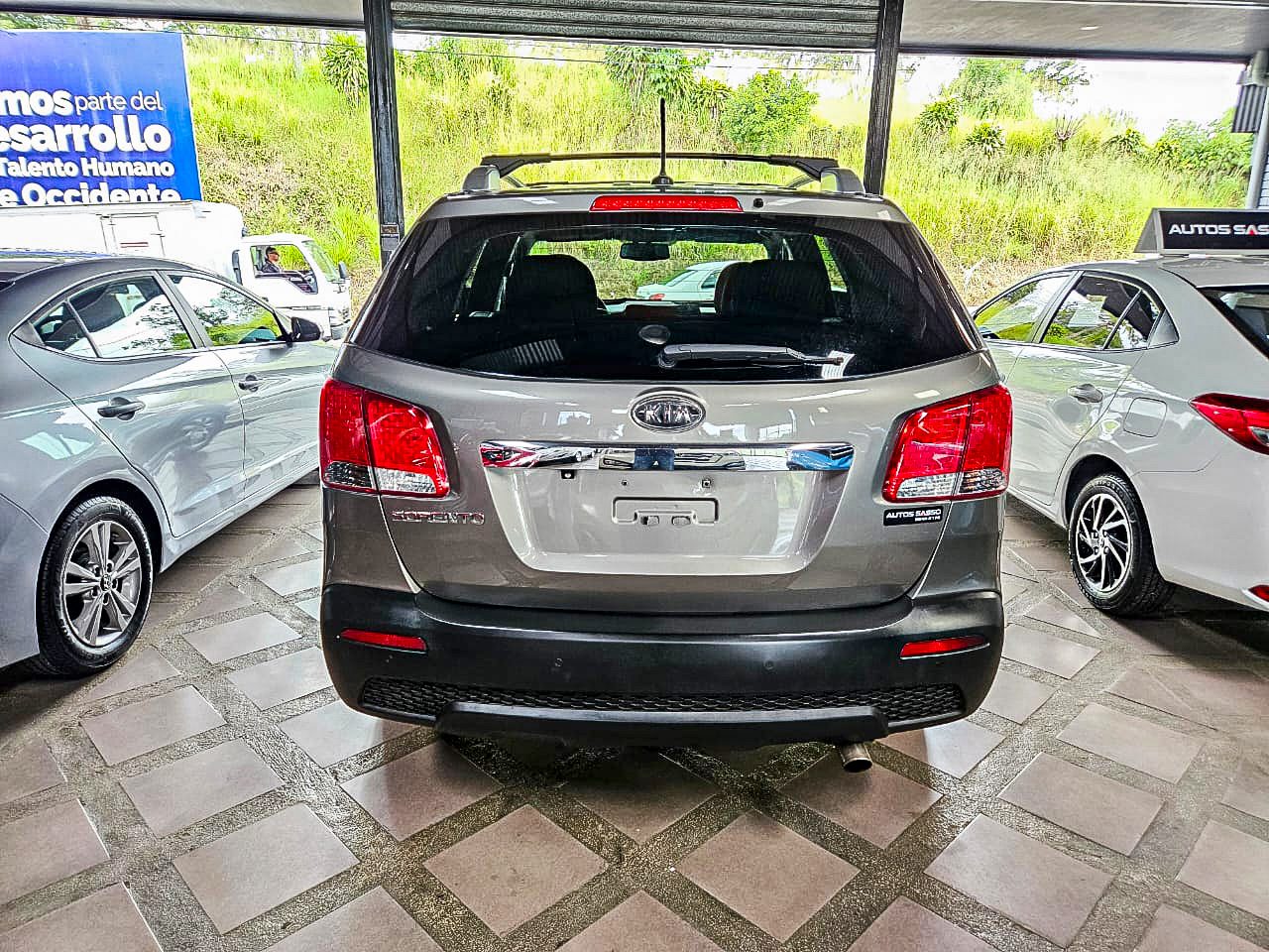 KIA SORENTO