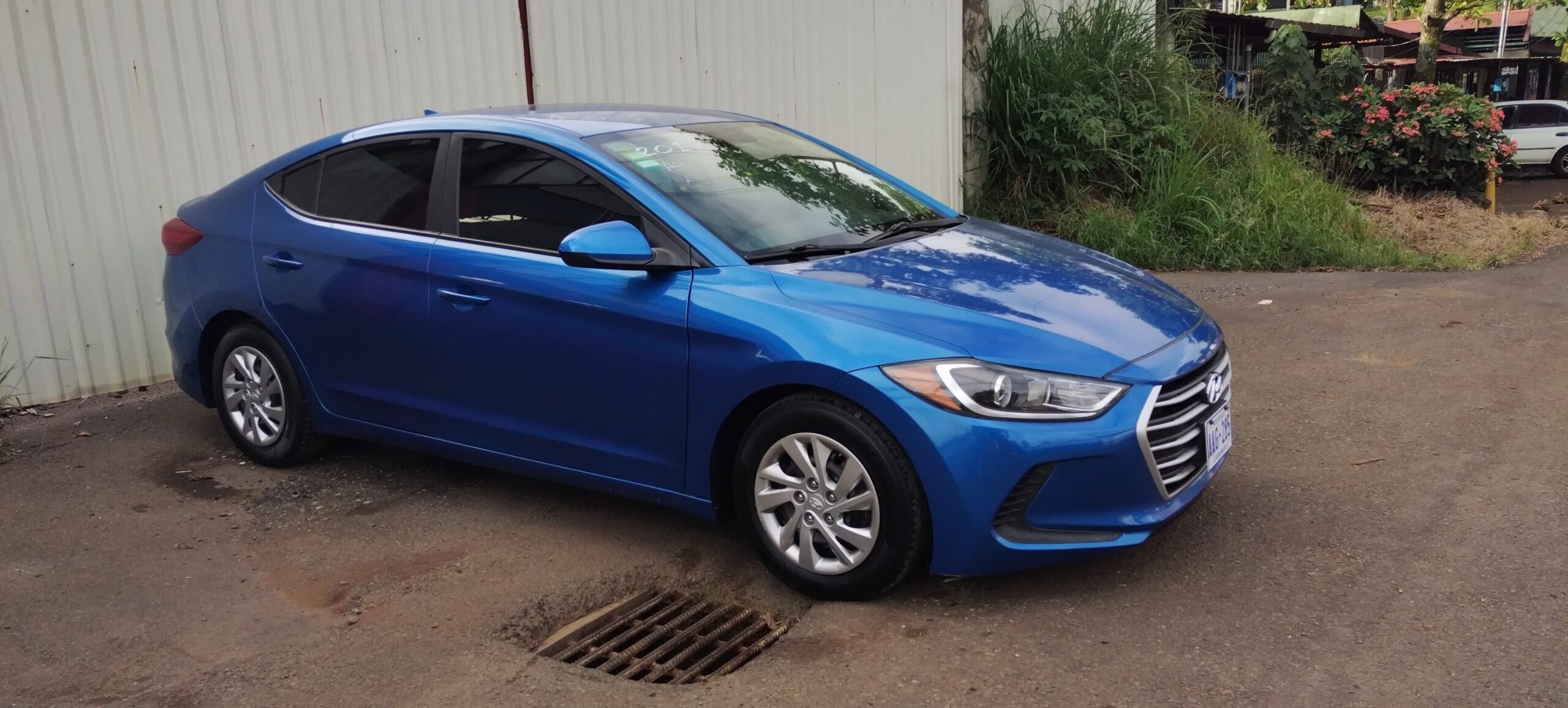 HIUNDAI ELANTRA