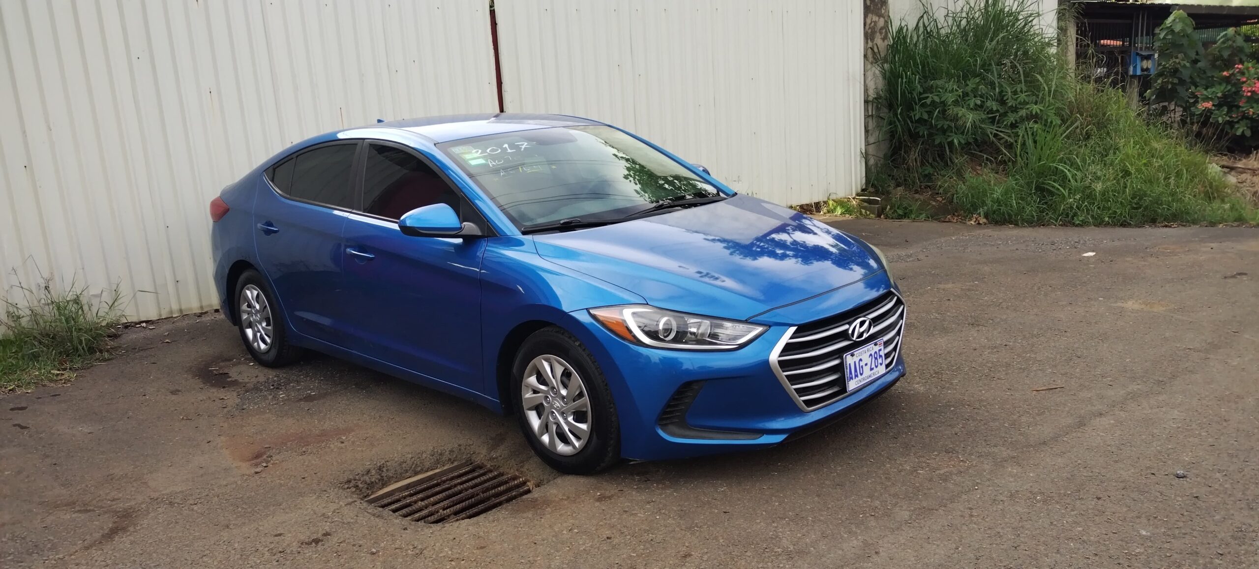 HIUNDAI ELANTRA