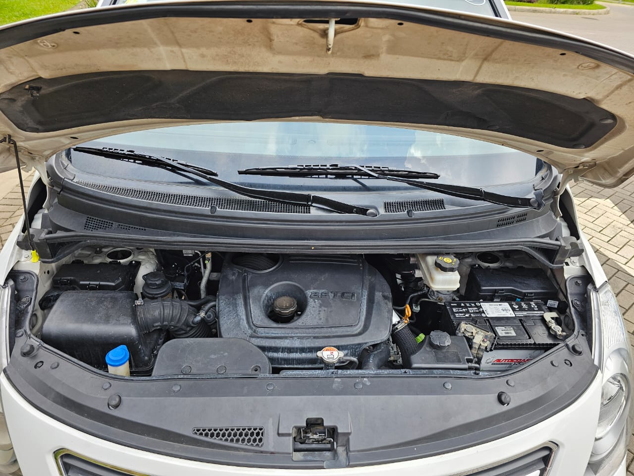 HYUNDAI STAREX 12 PASAJEROS