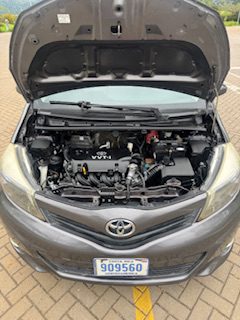 2012 TOYOTA YARIS