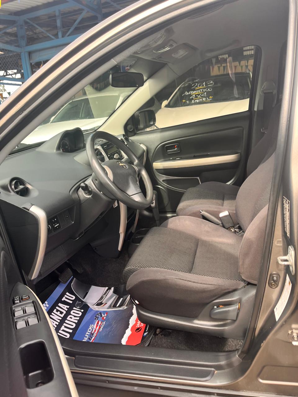 TOYOTA SCION 2005