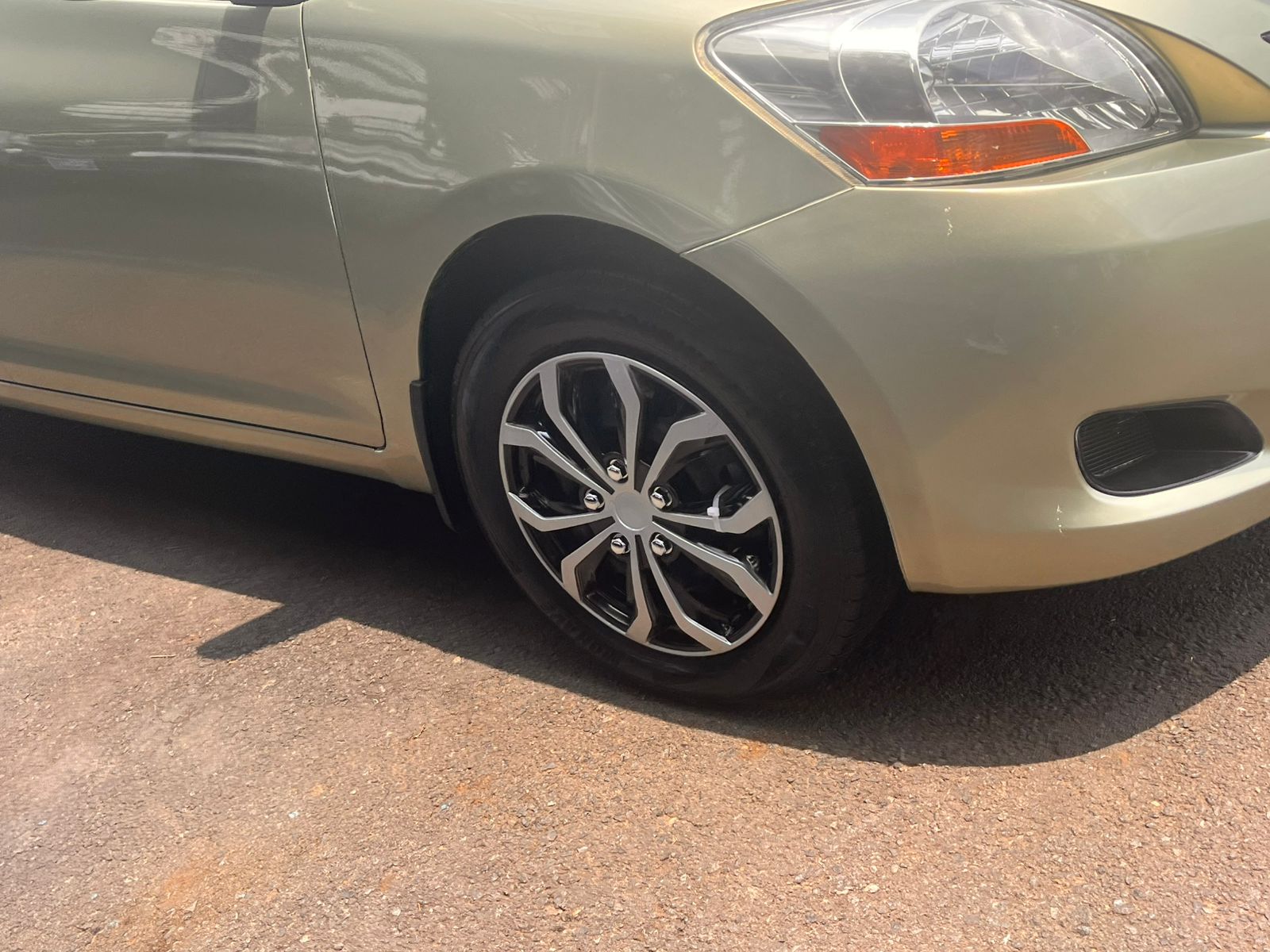 TOYOTA YARIS 2007