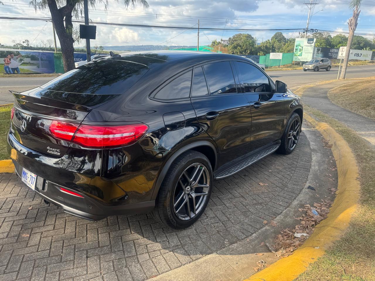 MERCEDES BENZ GLE360D