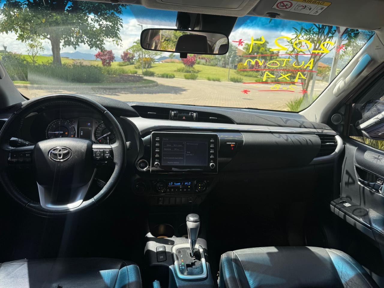 TOYOTA HI LUX