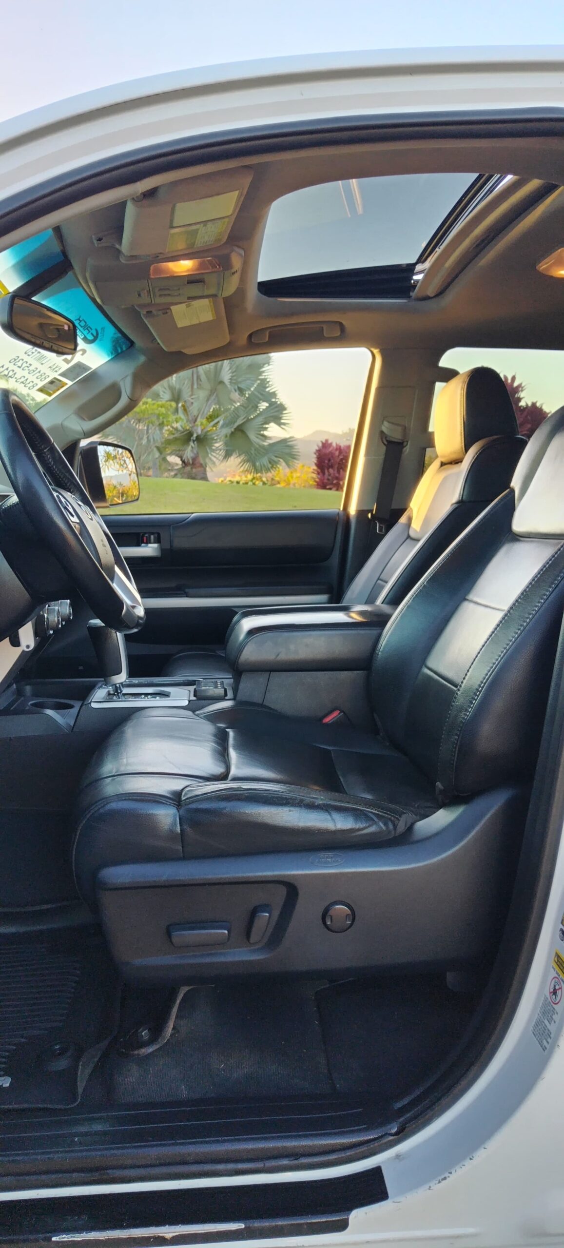 TOYOTA TUNDRA