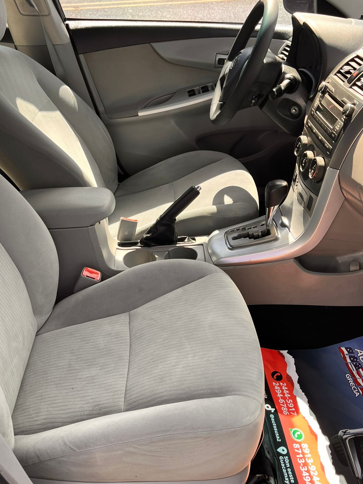 TOYOTA COROLLA 2011