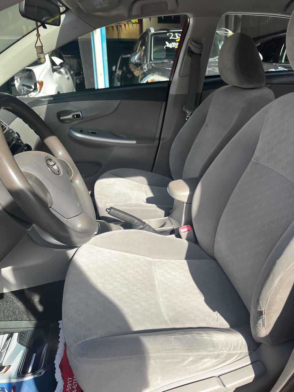 TOYOTA COROLLA 2010