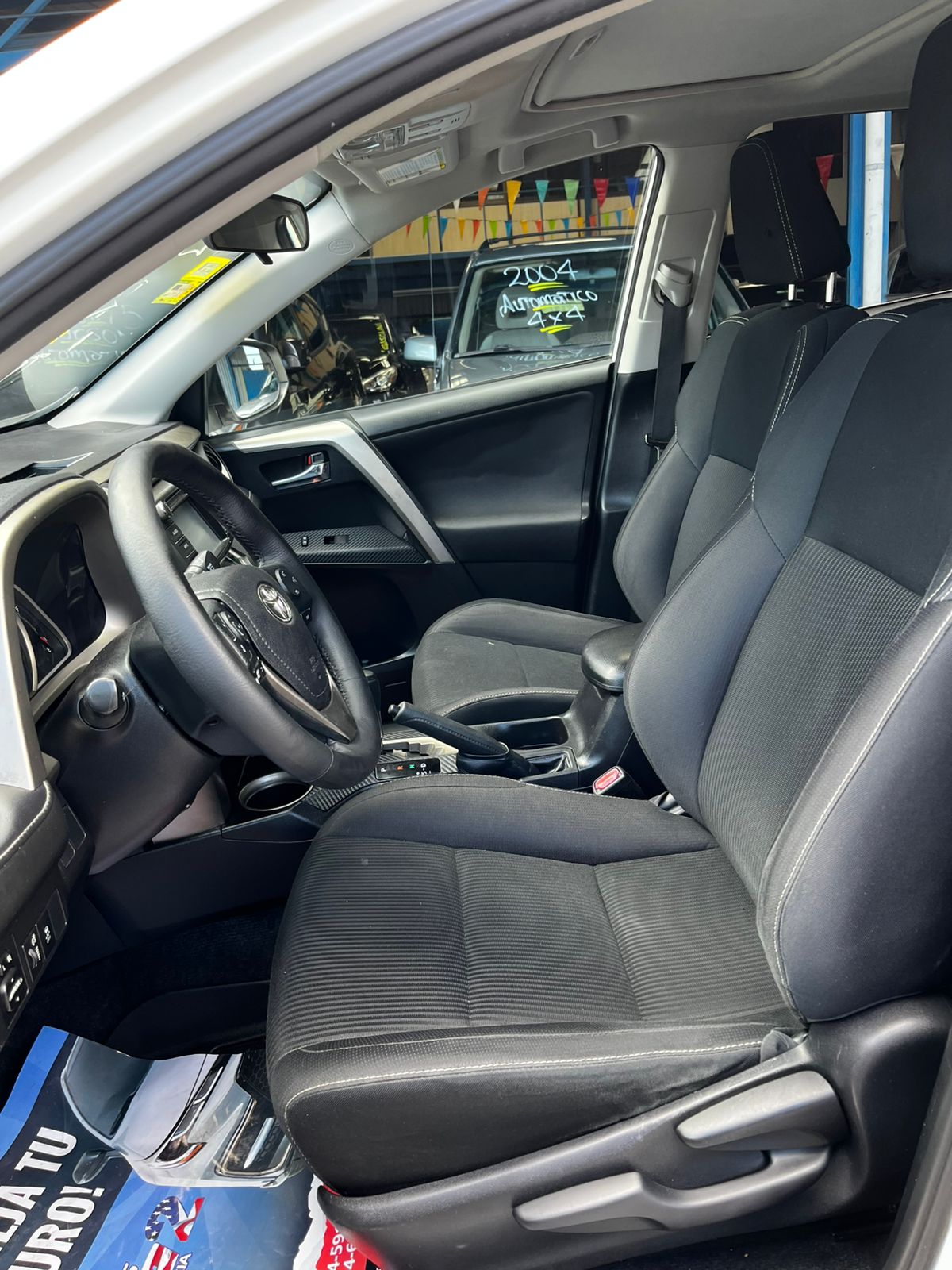 TOYOTA RAV4 2015