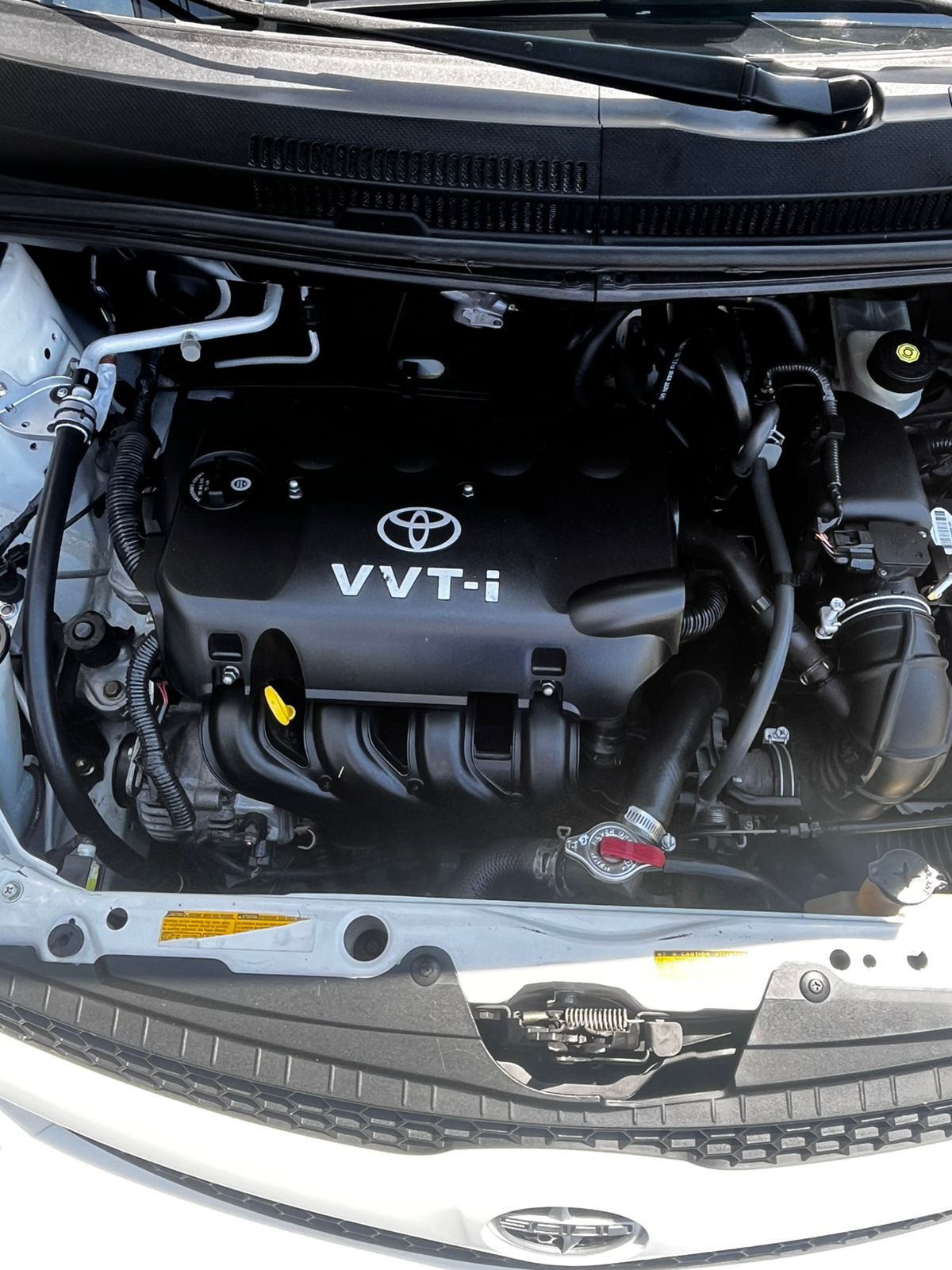 TOYOTA SCION 2006