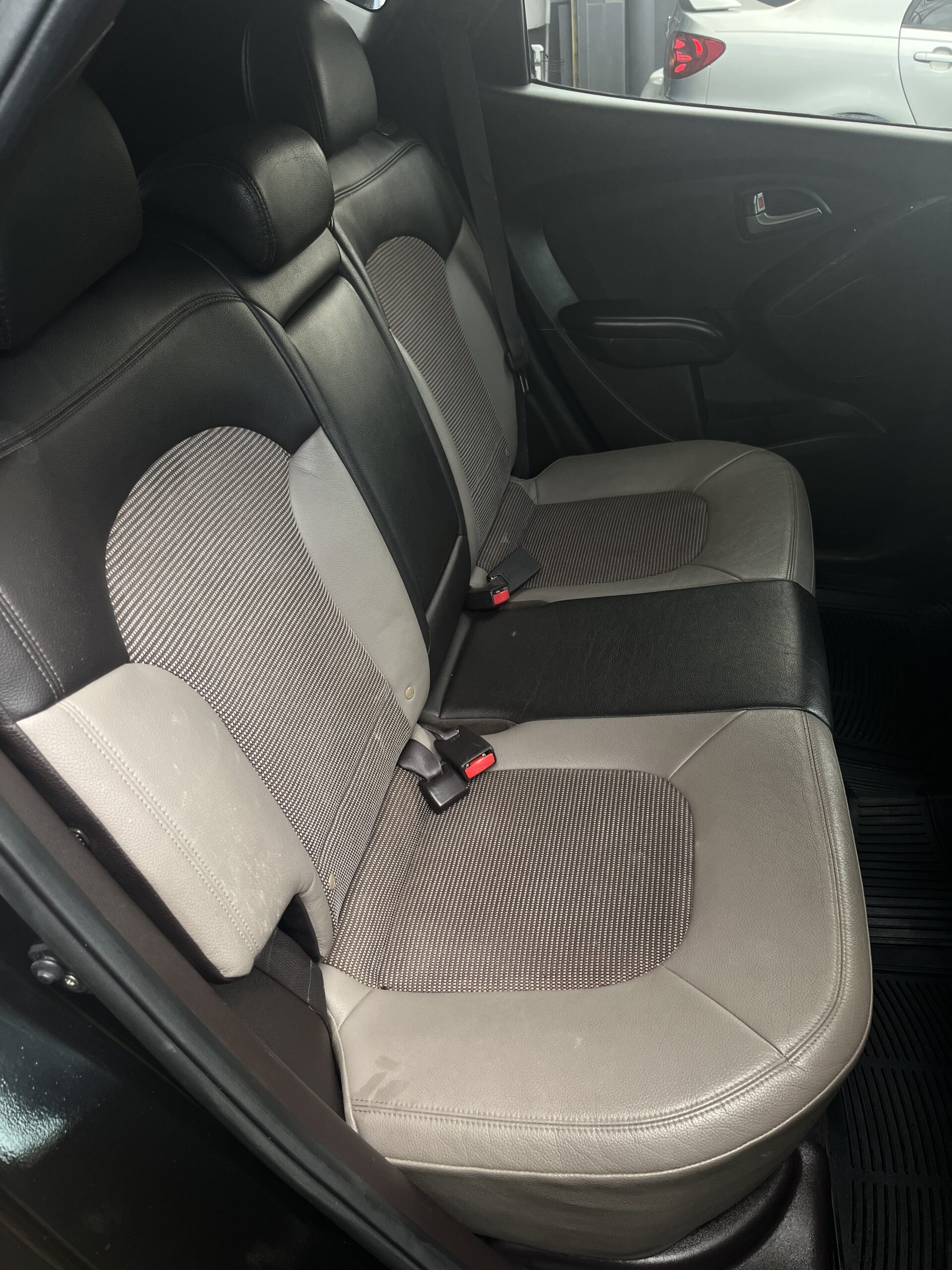 HYUNDAI TUCSON 2012