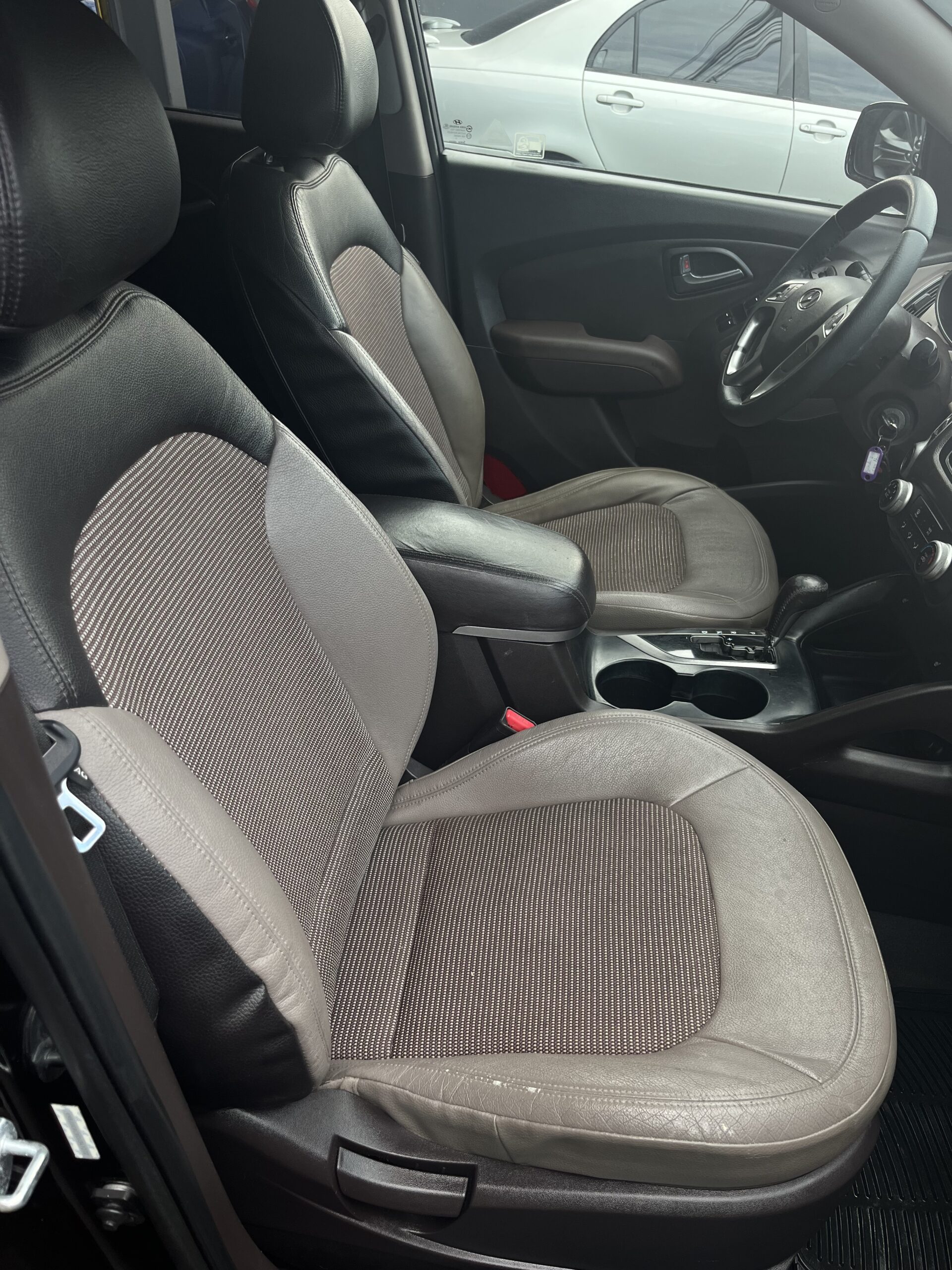 HYUNDAI TUCSON 2012