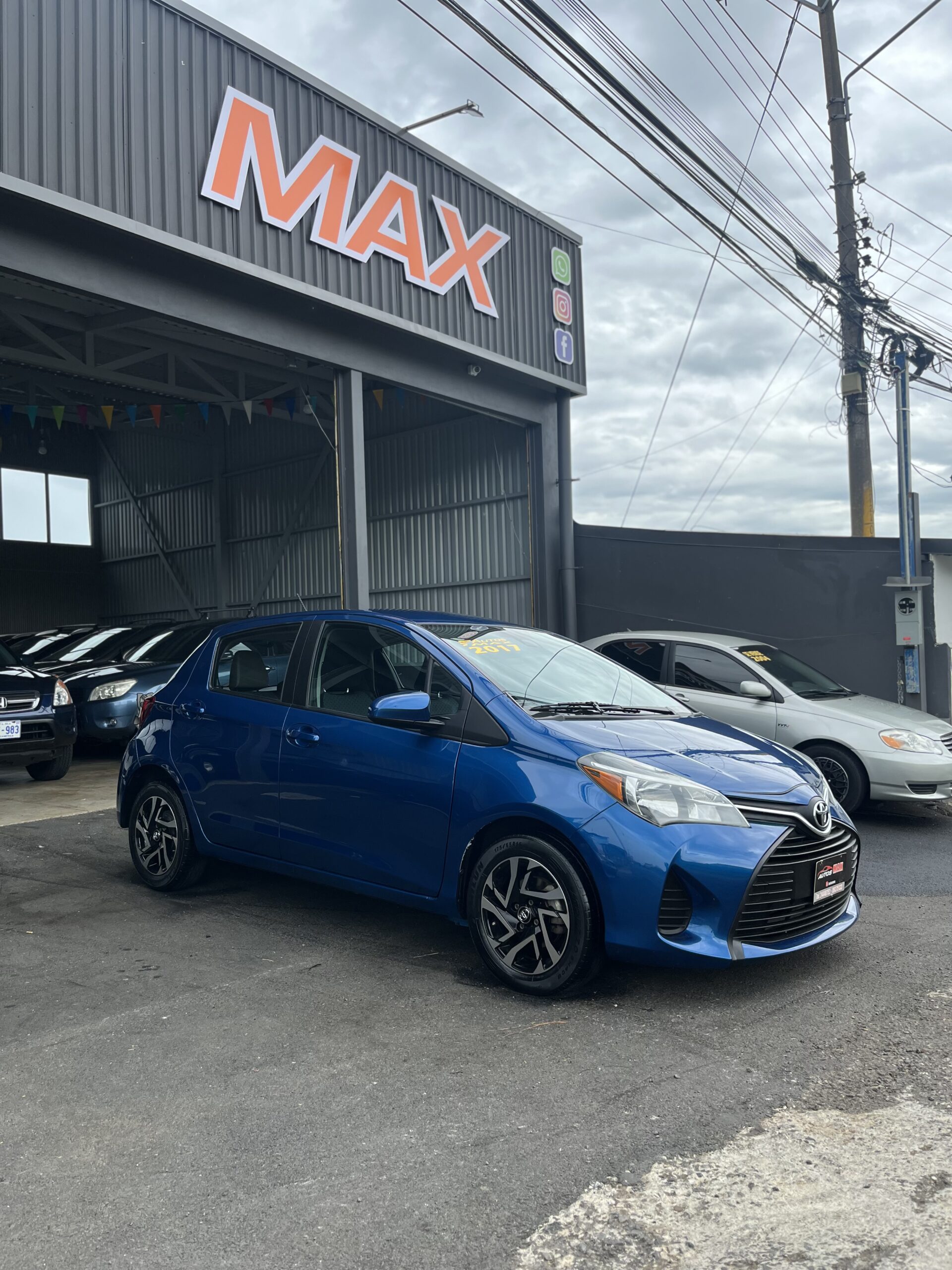 TOYOTA YARIS 2017
