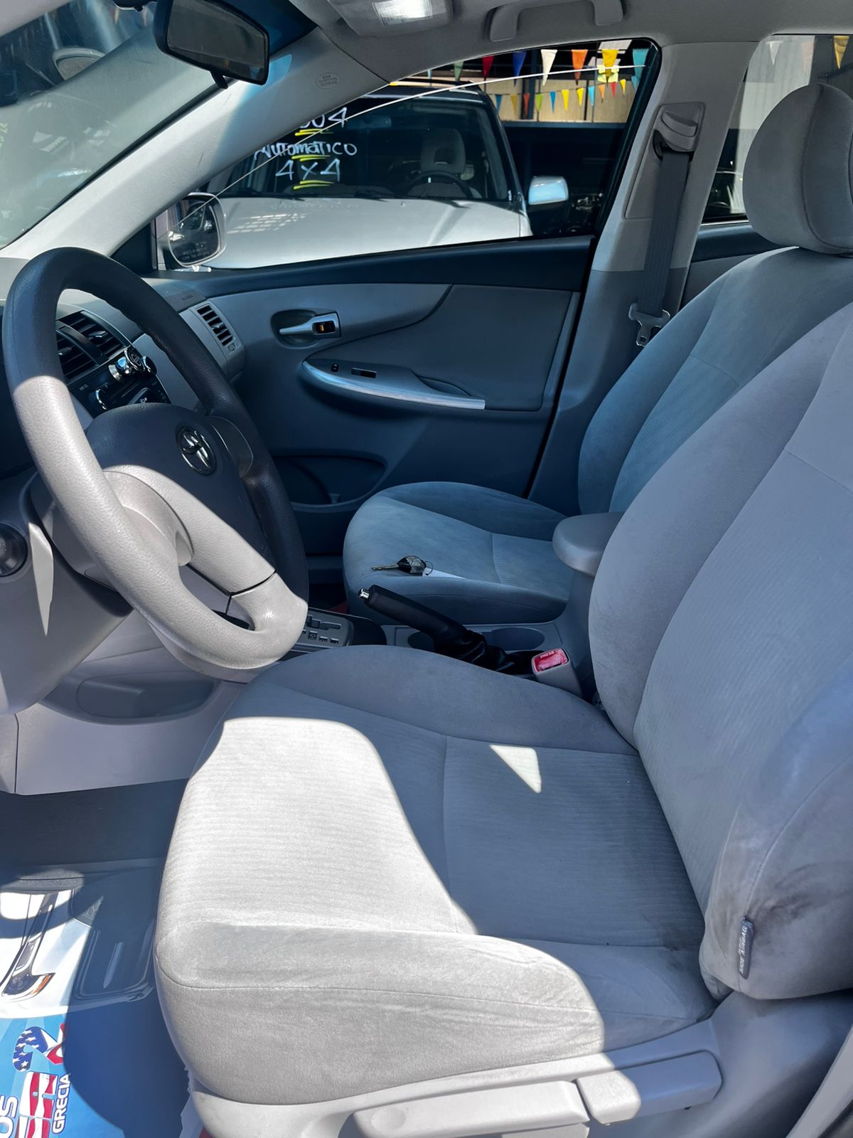 TOYOTA COROLLA 2010