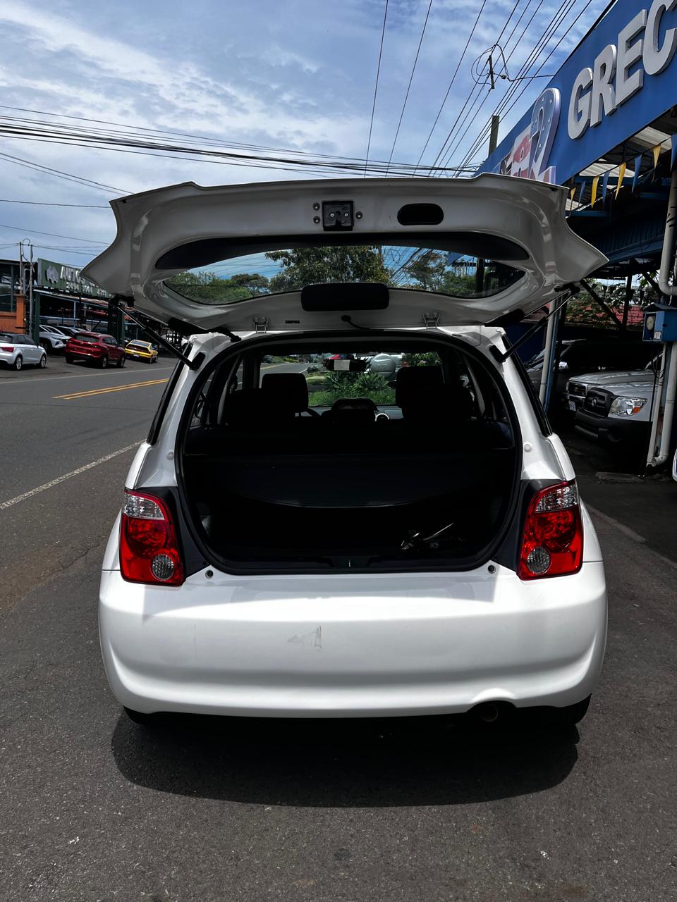 TOYOTA SCION 2006