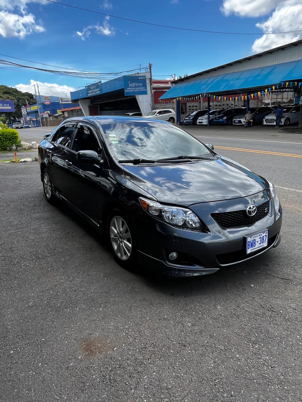 TOYOTA COROLLA SPORT 2010