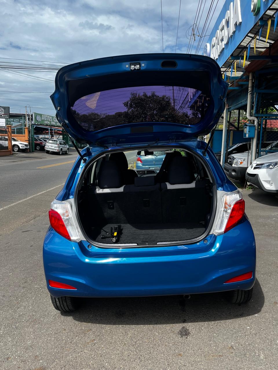 TOYOTA YARIS 2012 HATCHBACK