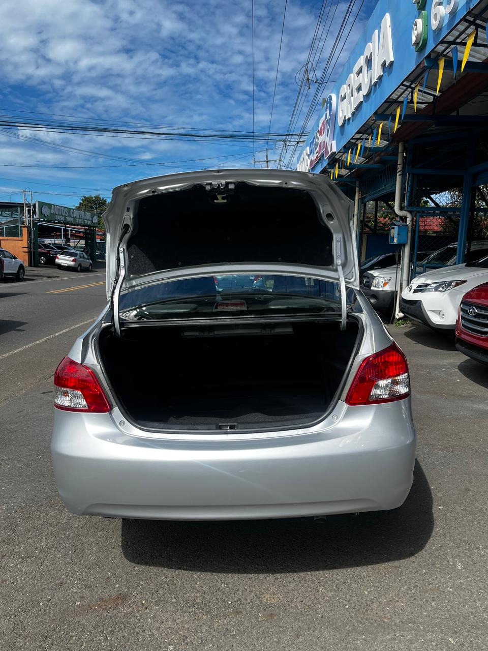 TOYOTA YARIS 2008