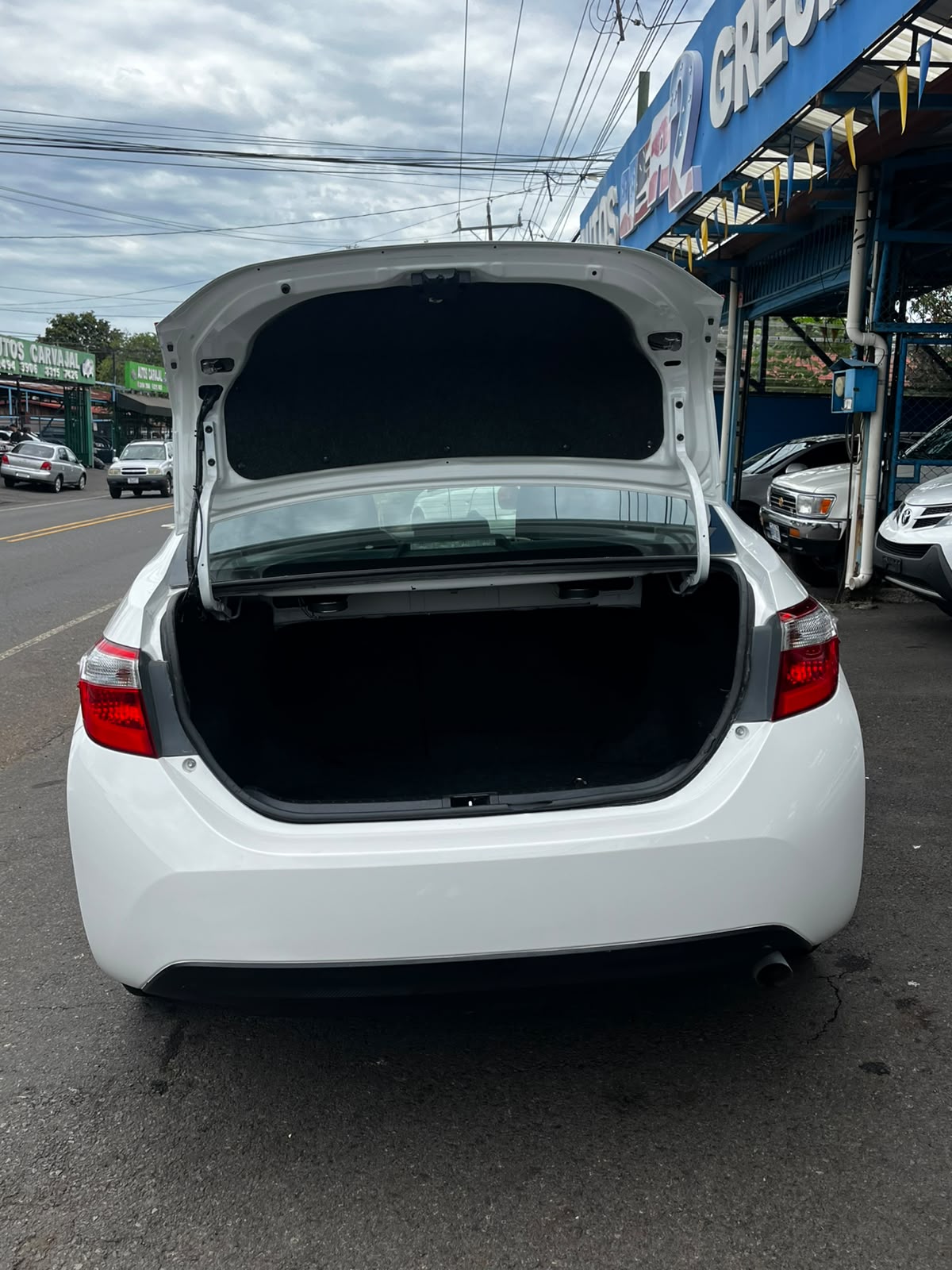 TOYOTA COROLLA 2015