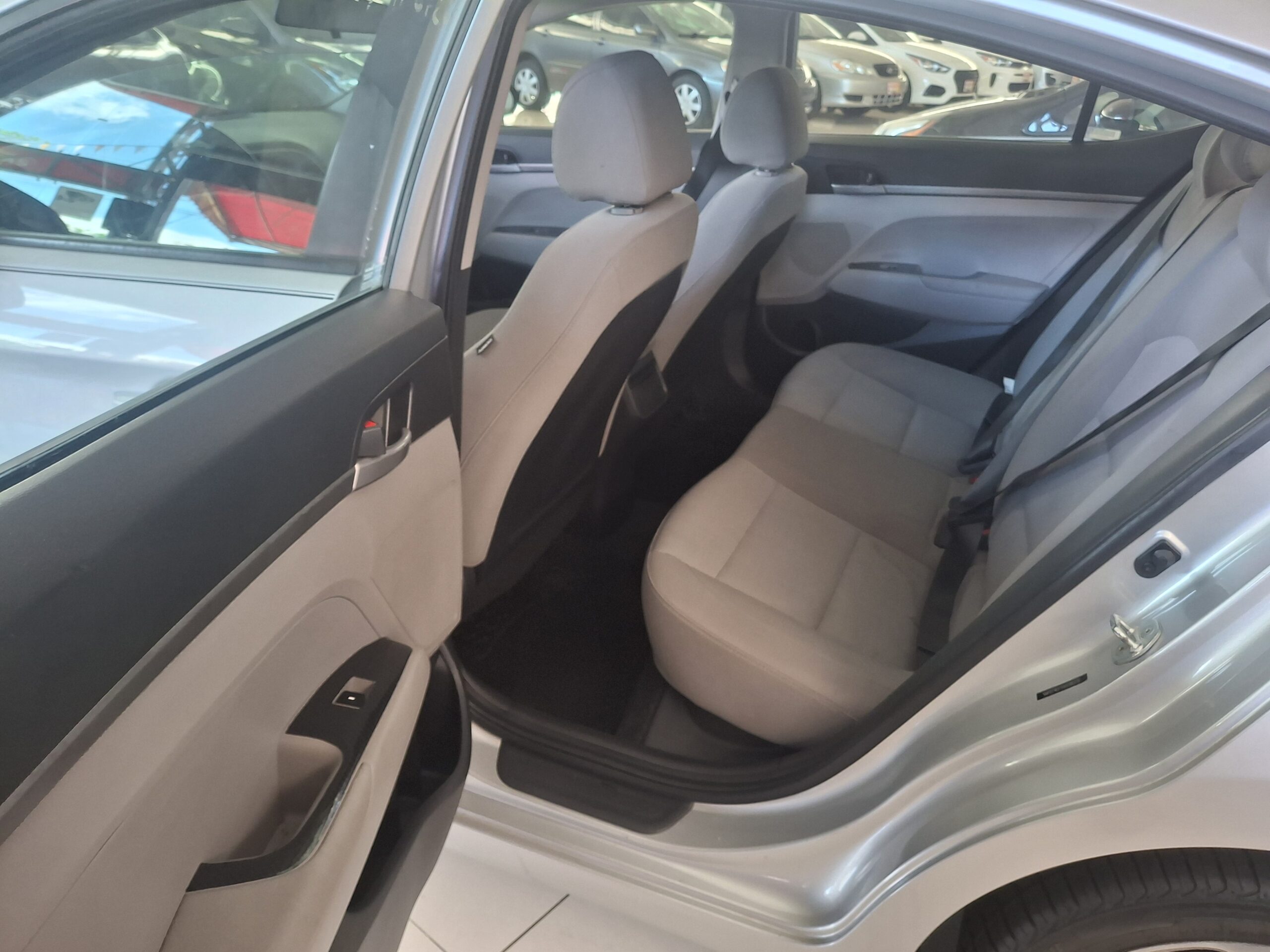 2017 HYUNDAI ELANTRA -C8378