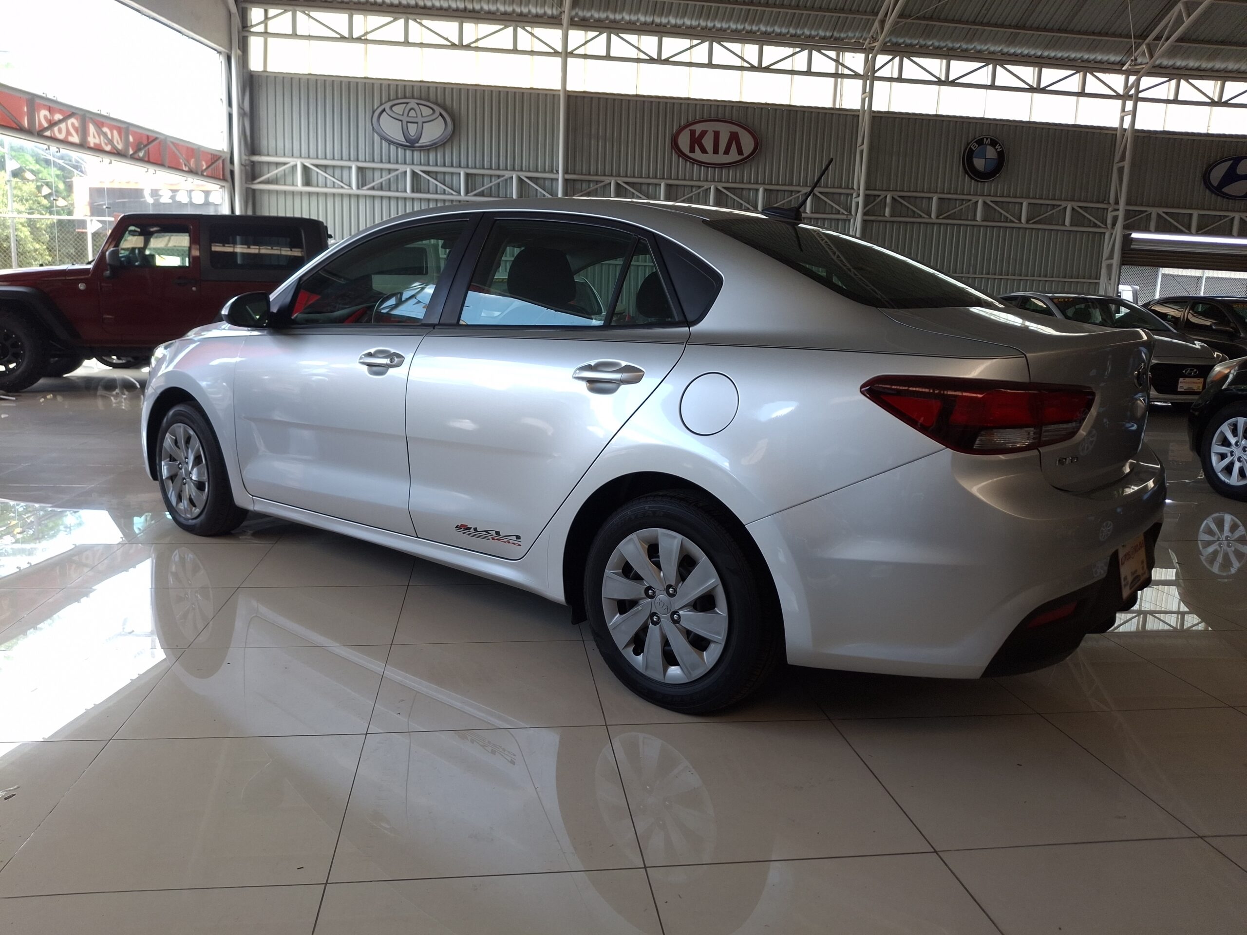 2019 KIA RIO C8699