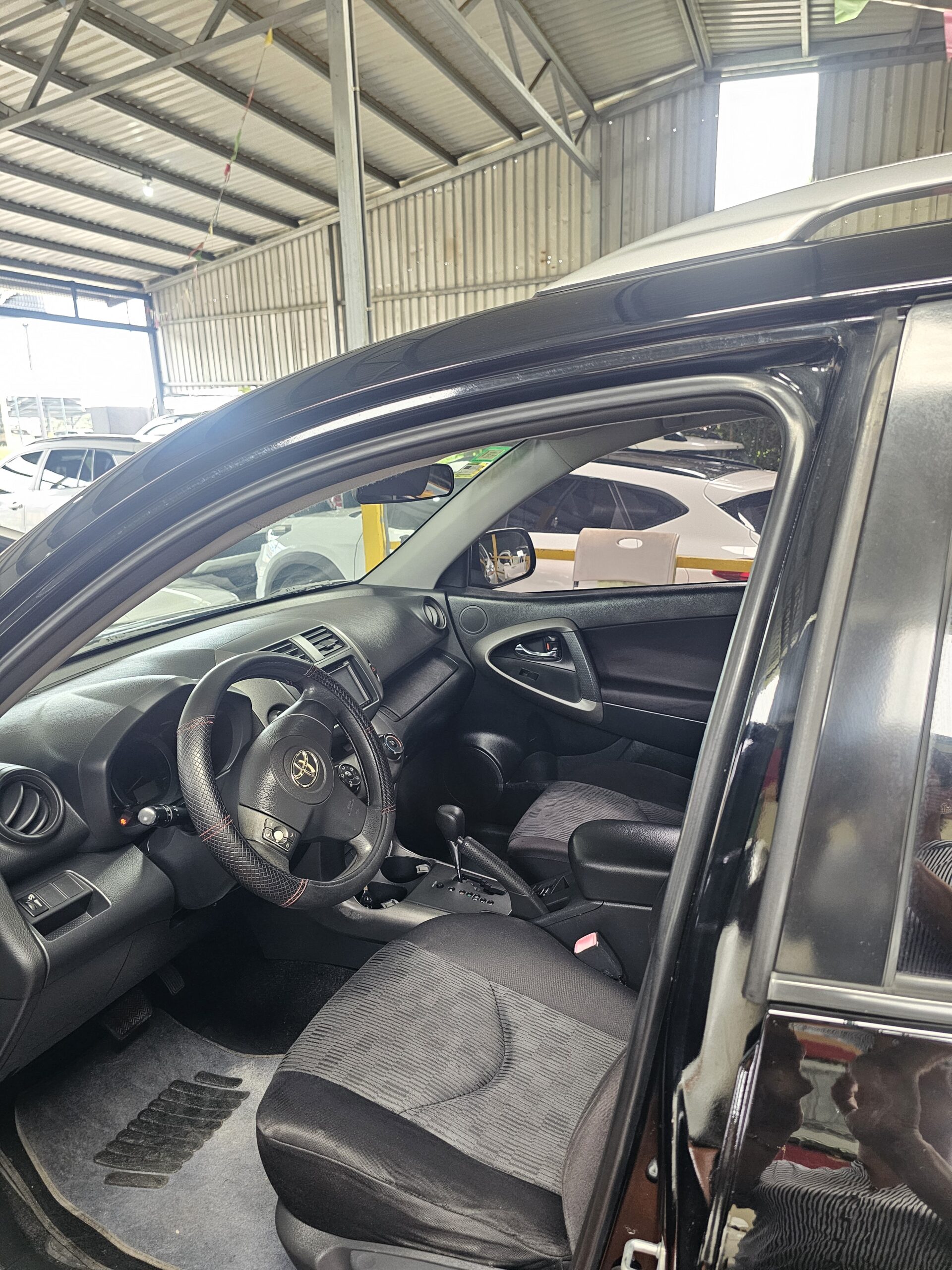 TOYOTA RAV4 2012