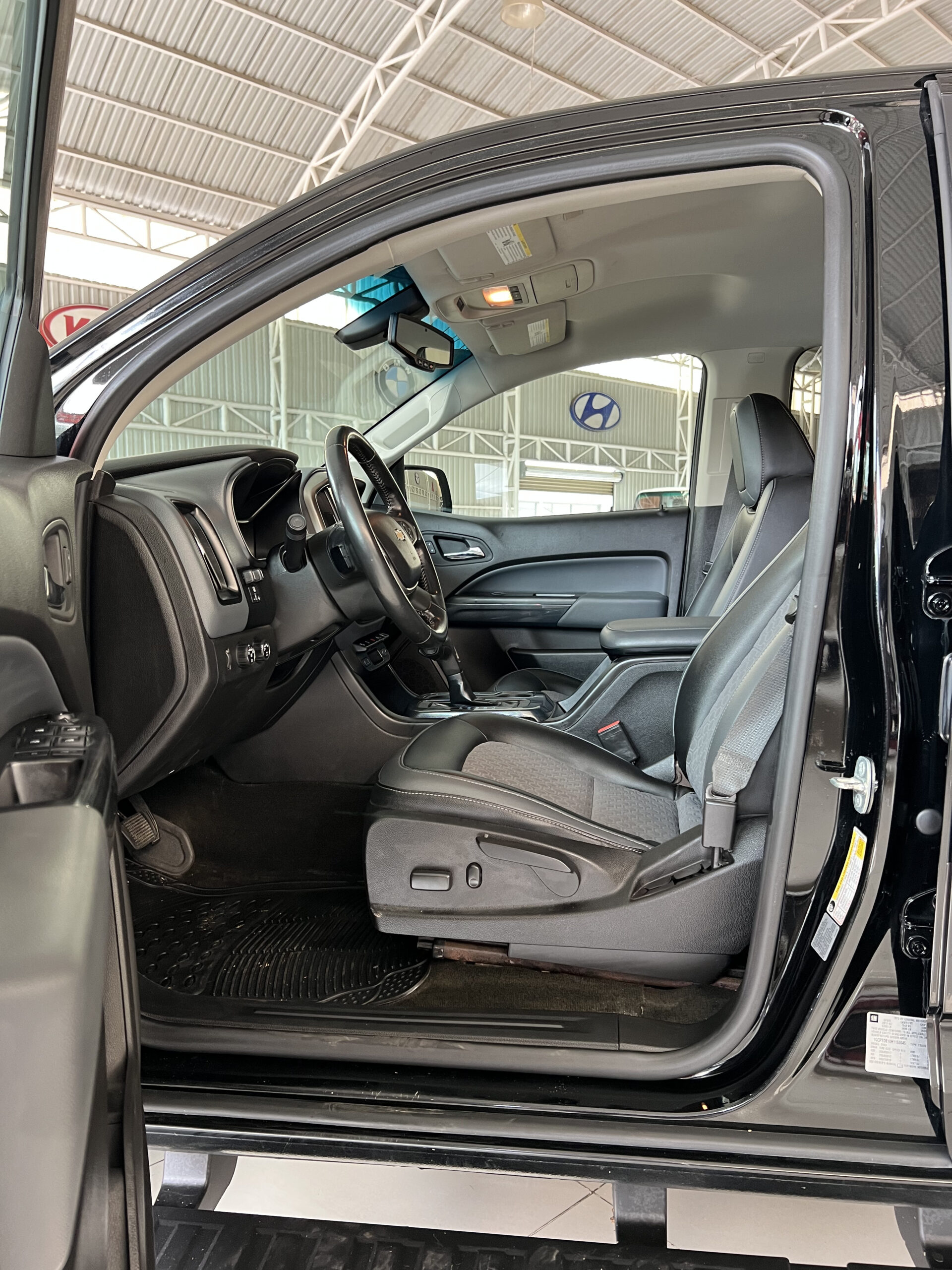 2017 CHEVROLET COLORADO -C3045